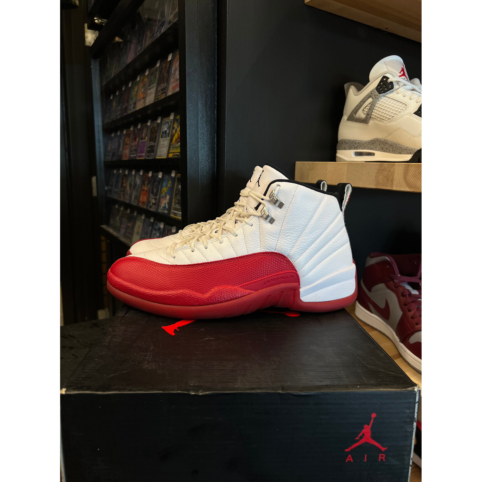 Jordan Jordan 12 Retro Cherry (2023) Size 11, PREOWNED
