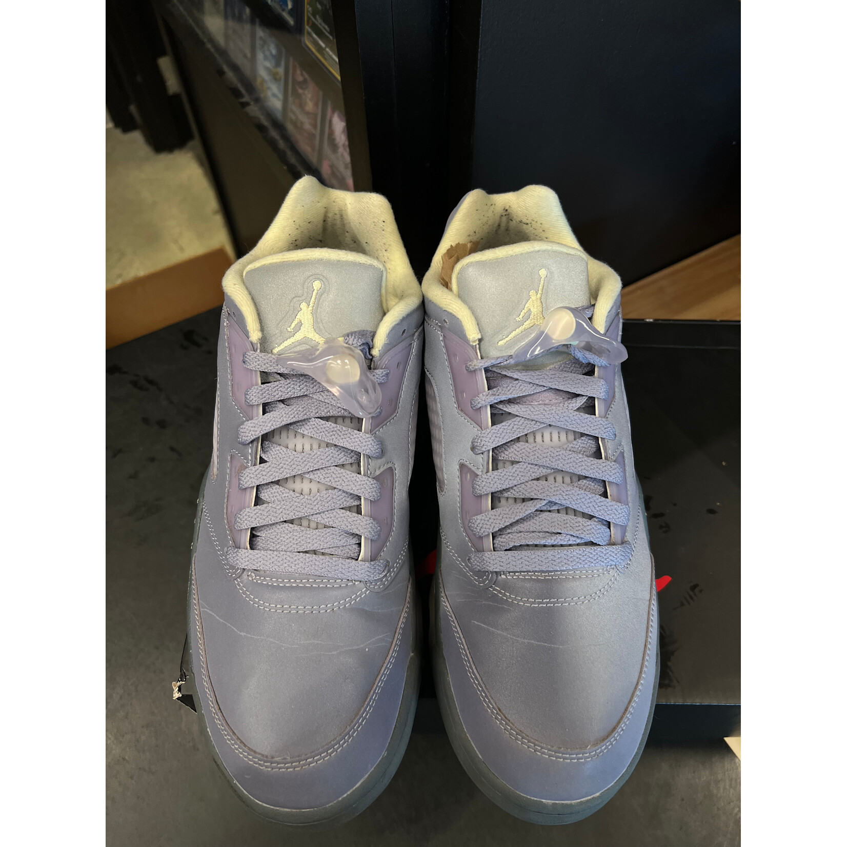 Jordan Jordan 5 Retro Low Indigo Haze (Women's) Size 12W, PREOWNED