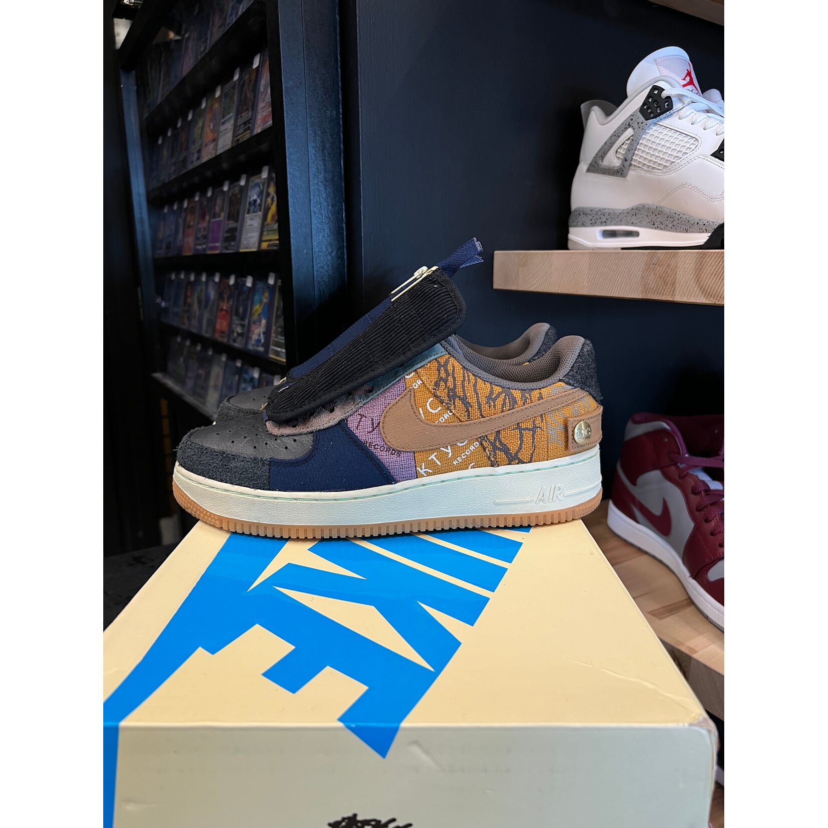Nike Nike Air Force 1 Low Travis Scott Cactus Jack Size 9, PREOWNED