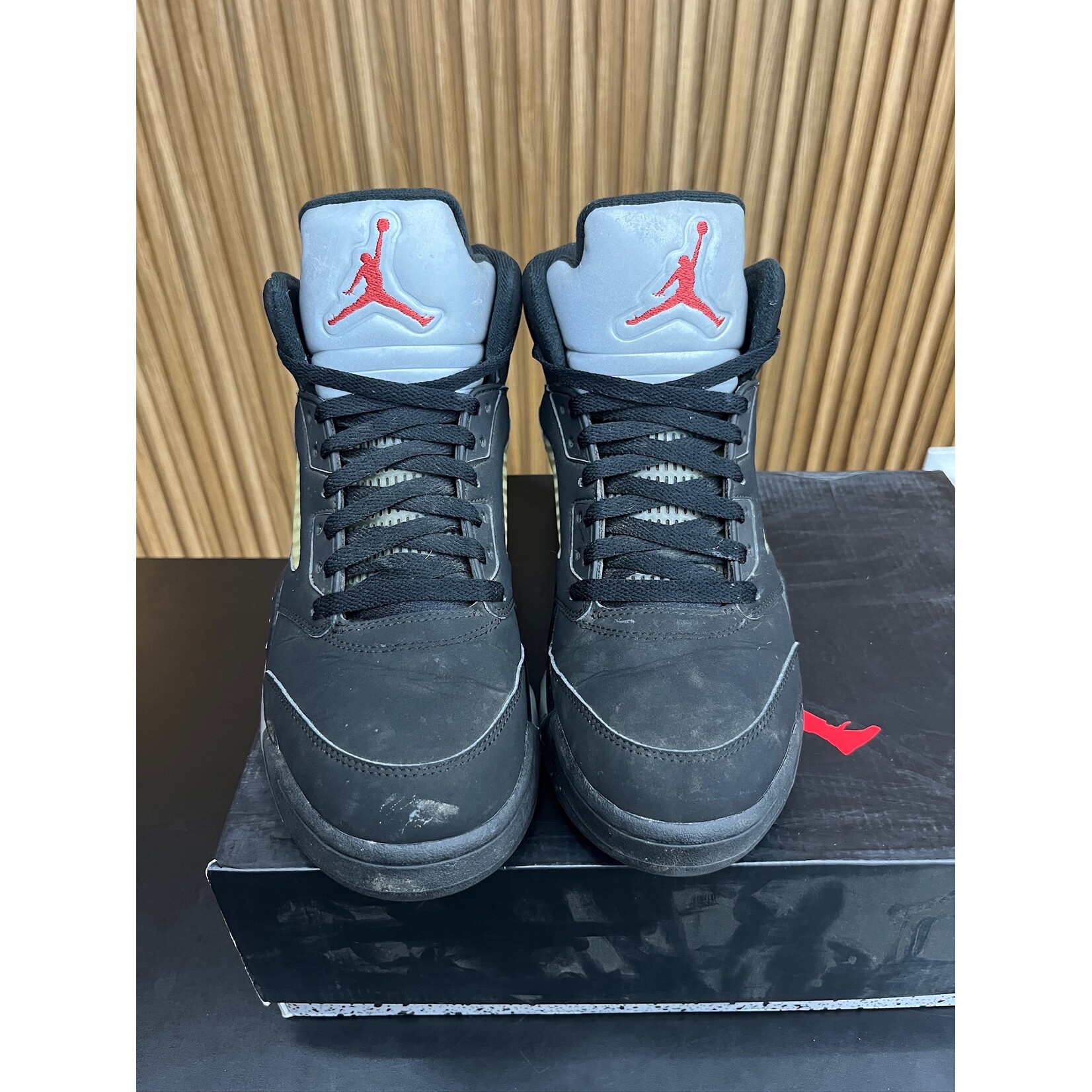Jordan Jordan 5 Retro Black Metallic (2016) Size 9.5, PREOWNED*