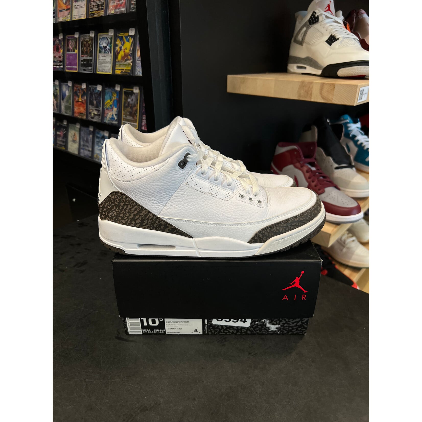 Jordan Jordan 3 Retro Mocha (2018) Size 10.5, PREOWNED