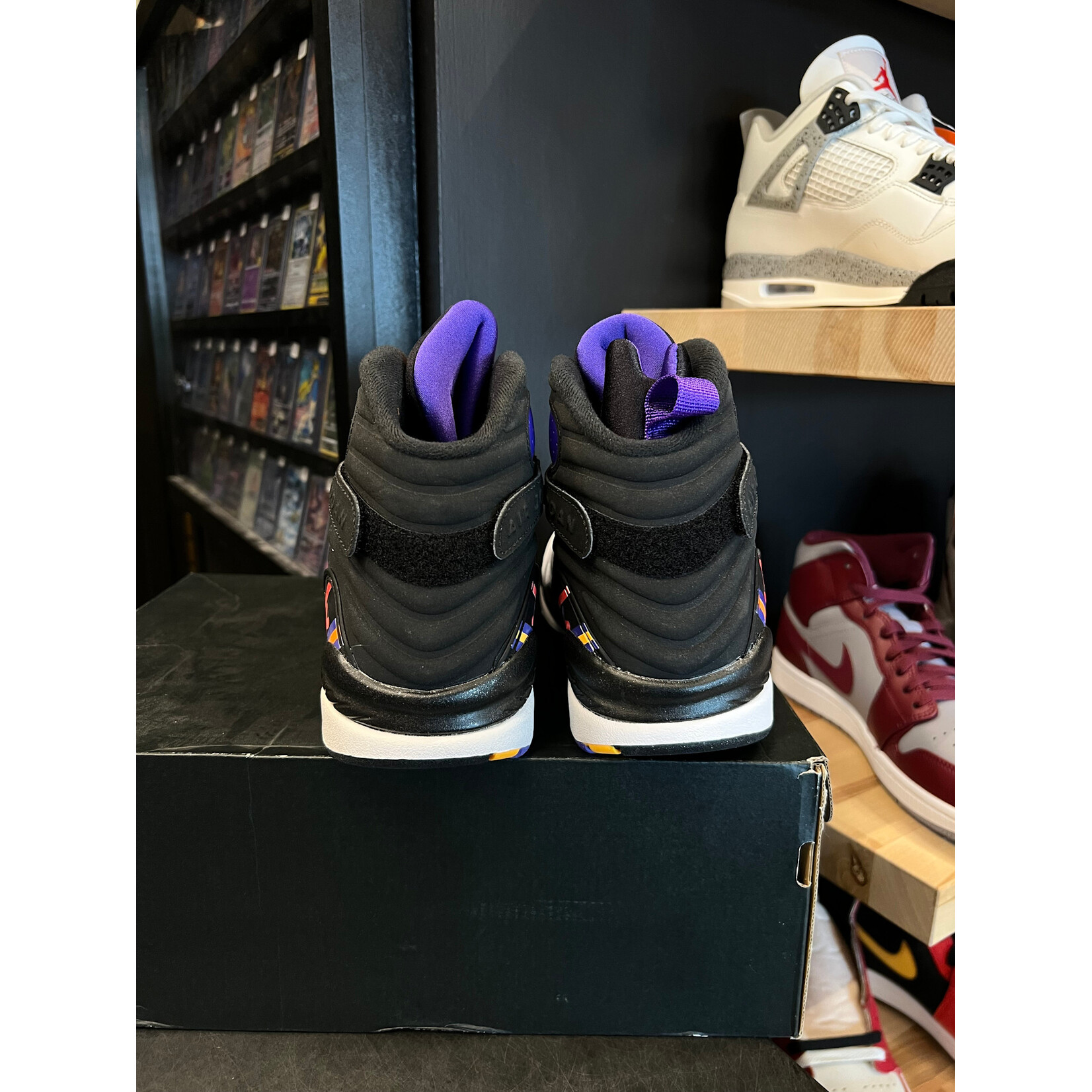 Jordan Jordan 8 Retro Three Peat Size 9.5, PREOWNED