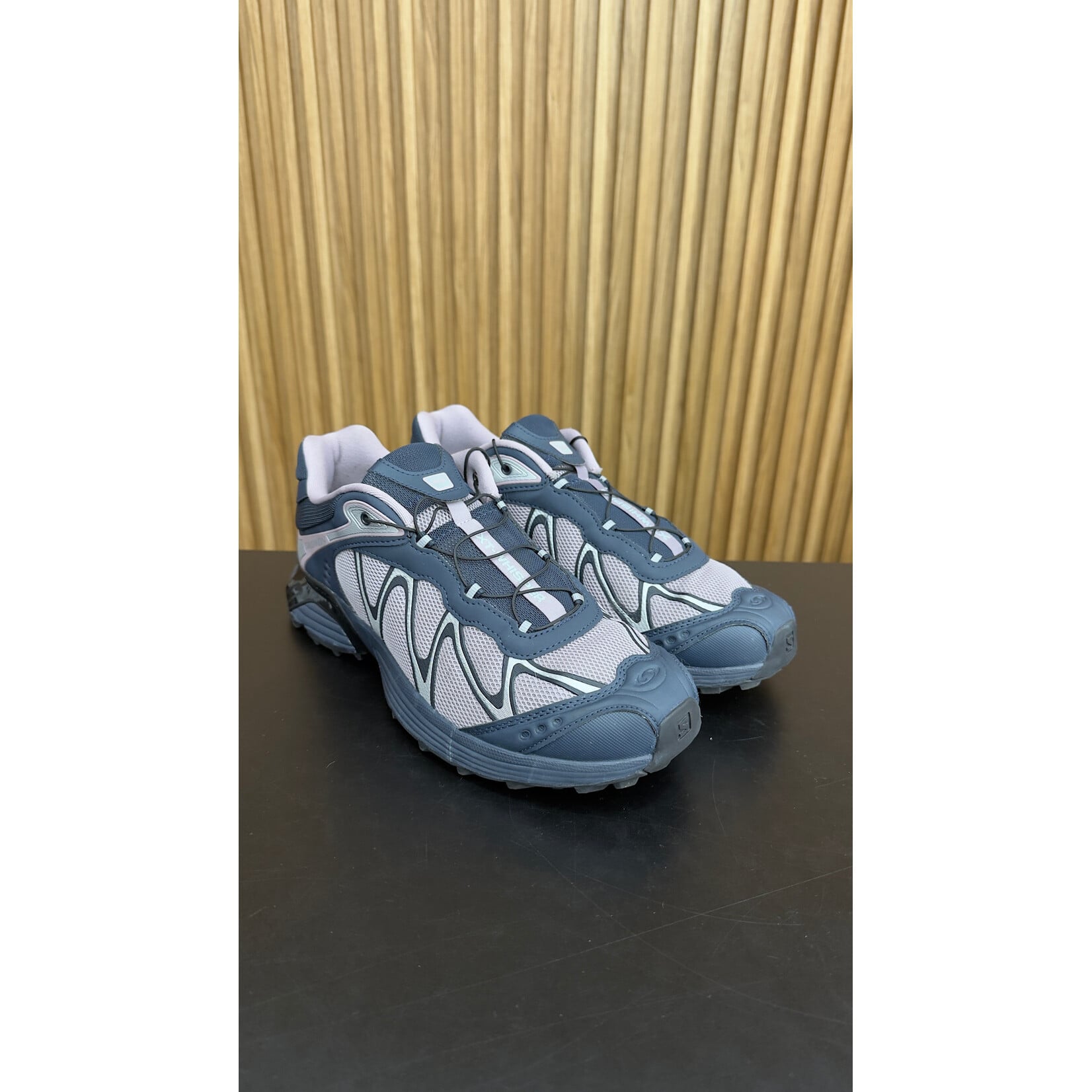 Salomon Salomon XT-Whisper Nirvana Blue Nights Size 9.5, PREOWNED NO BOX