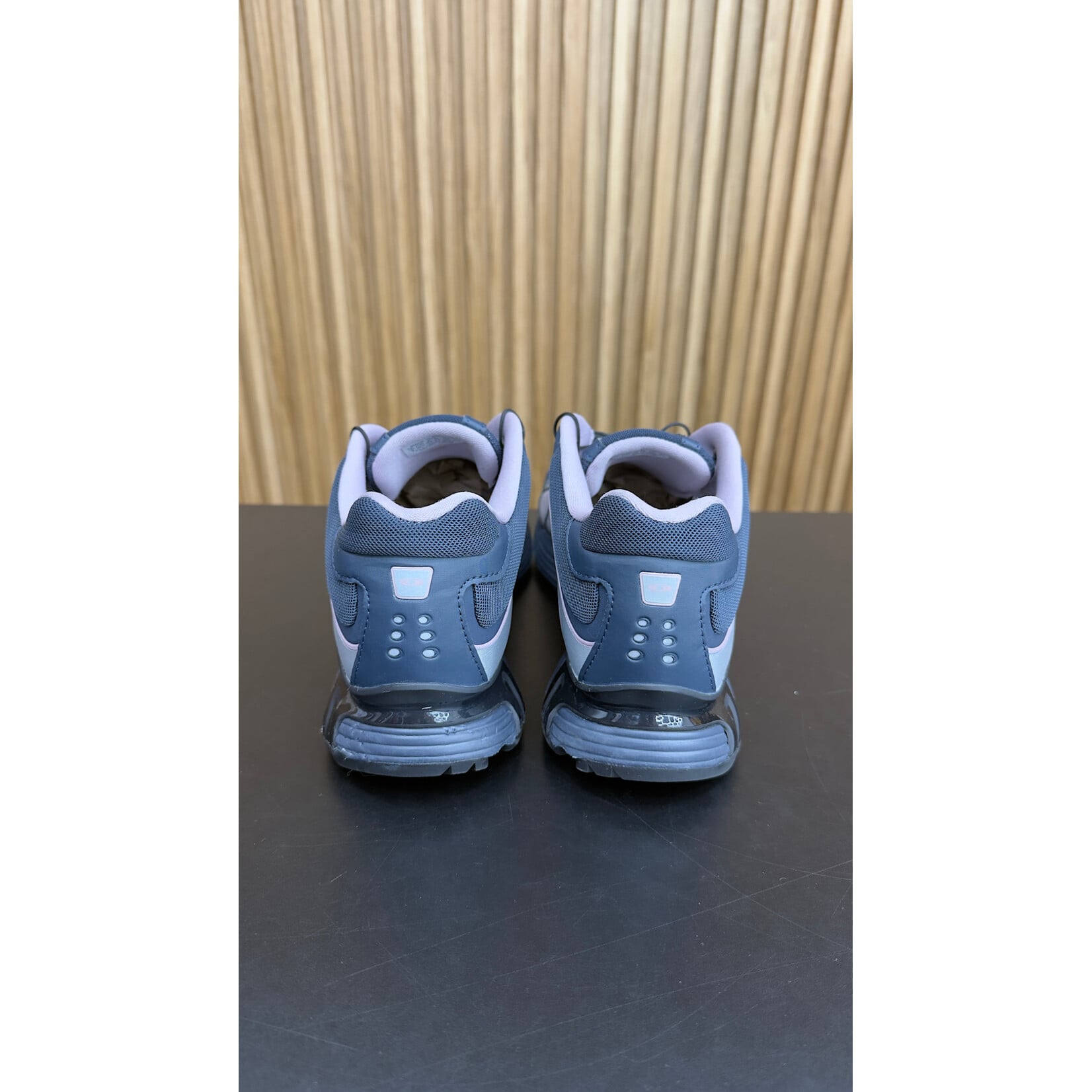Salomon Salomon XT-Whisper Nirvana Blue Nights Size 9.5, PREOWNED NO BOX