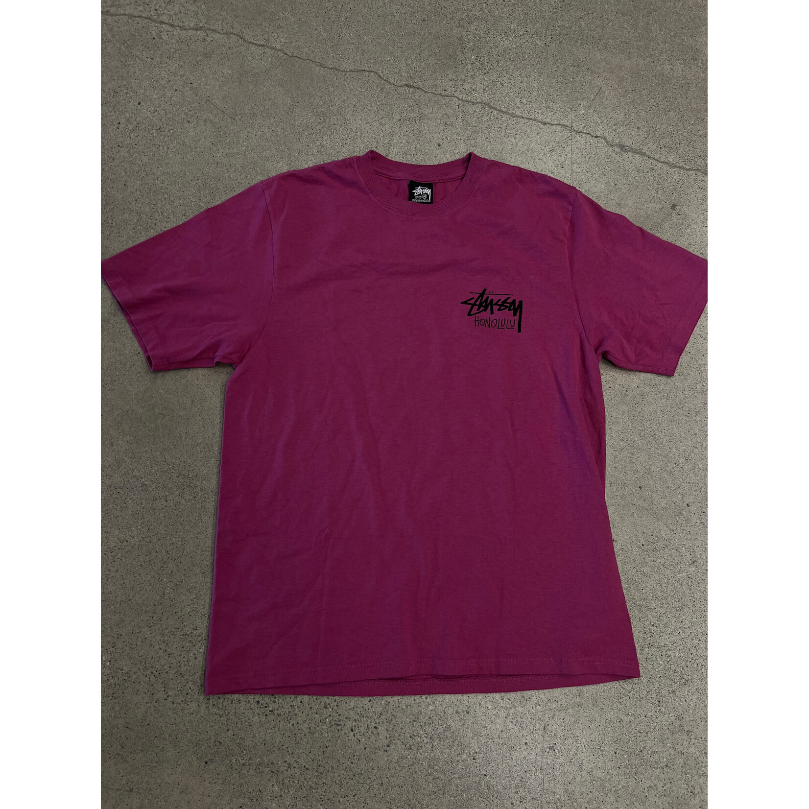 Stussy Stussy Chapter Tee Honolulu Berry  Size Medium, DS BRAND NEW