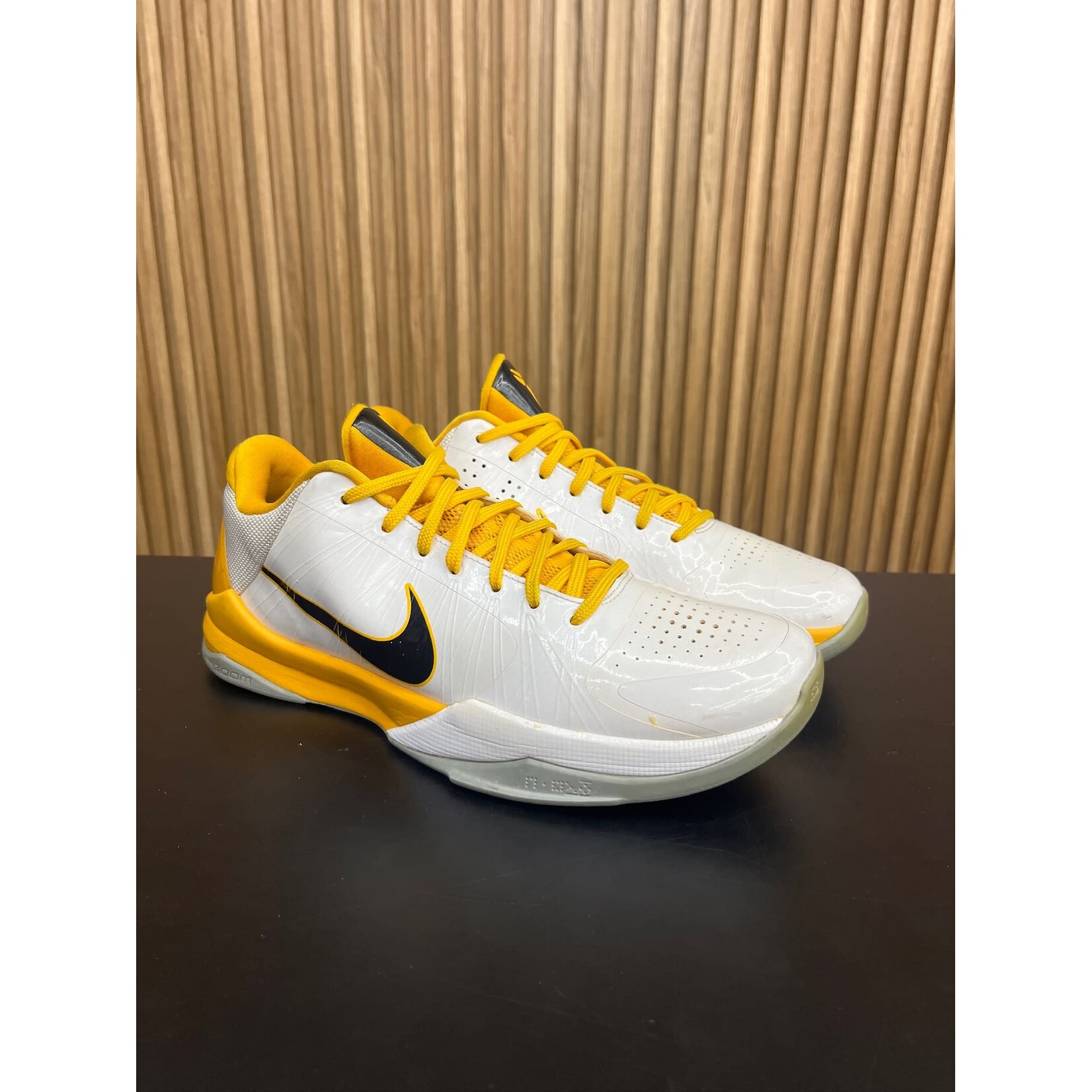 Nike Nike Kobe 5 White Del Sol Size 10.5, PREOWNED NO BOX