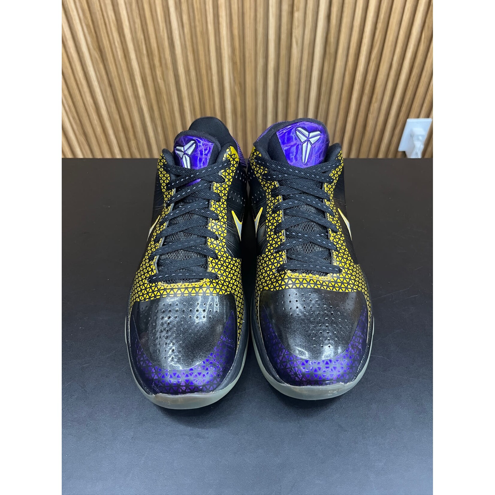 Nike Nike Kobe 5 POP Away Size 10.5, PREOWNED NO BOX