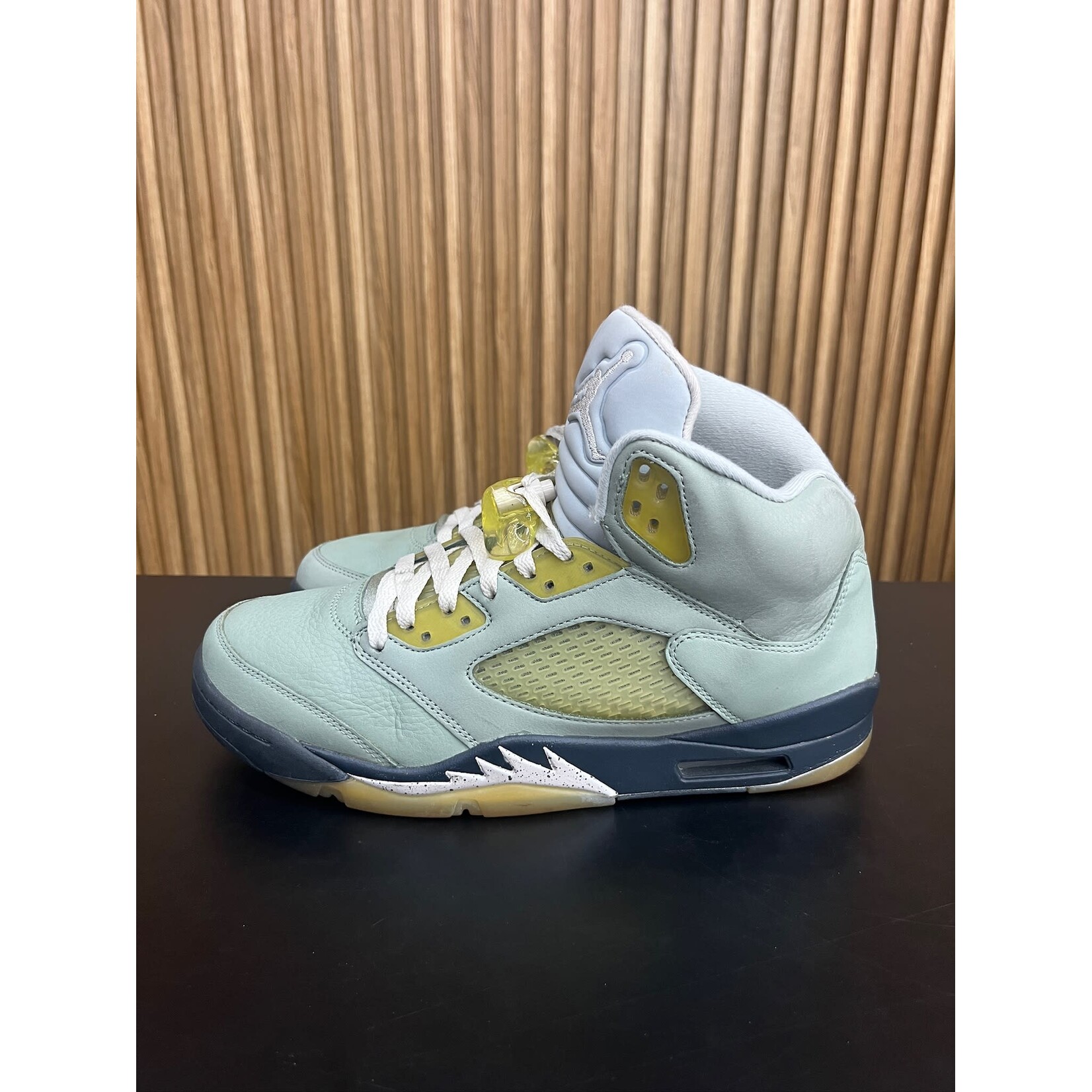 Jordan Jordan 5 Retro Jade Horizon Size 10, PREOWNED NO BOX