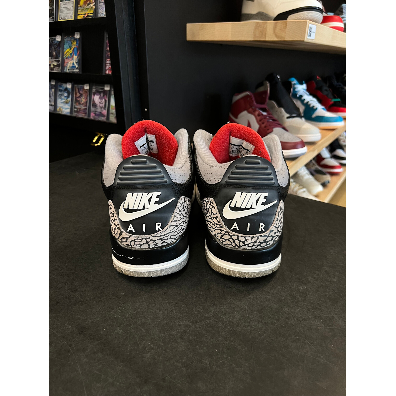 Jordan Jordan 3 Retro Black Cement (2018) Size 14, PREOWNED (PAINT CRACKING)