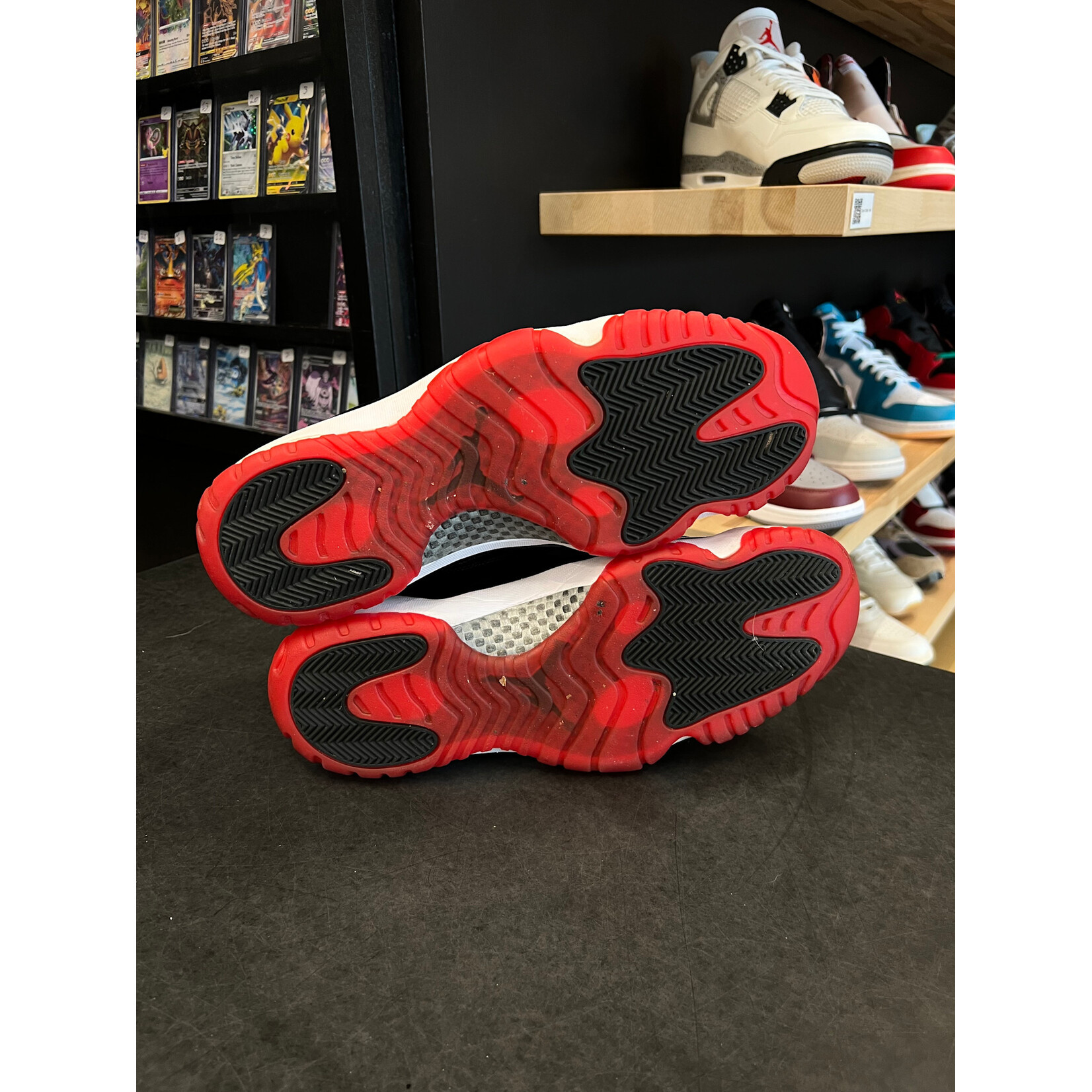 Jordan Jordan 11 Retro Playoffs (2012) Size 13, PREOWNED