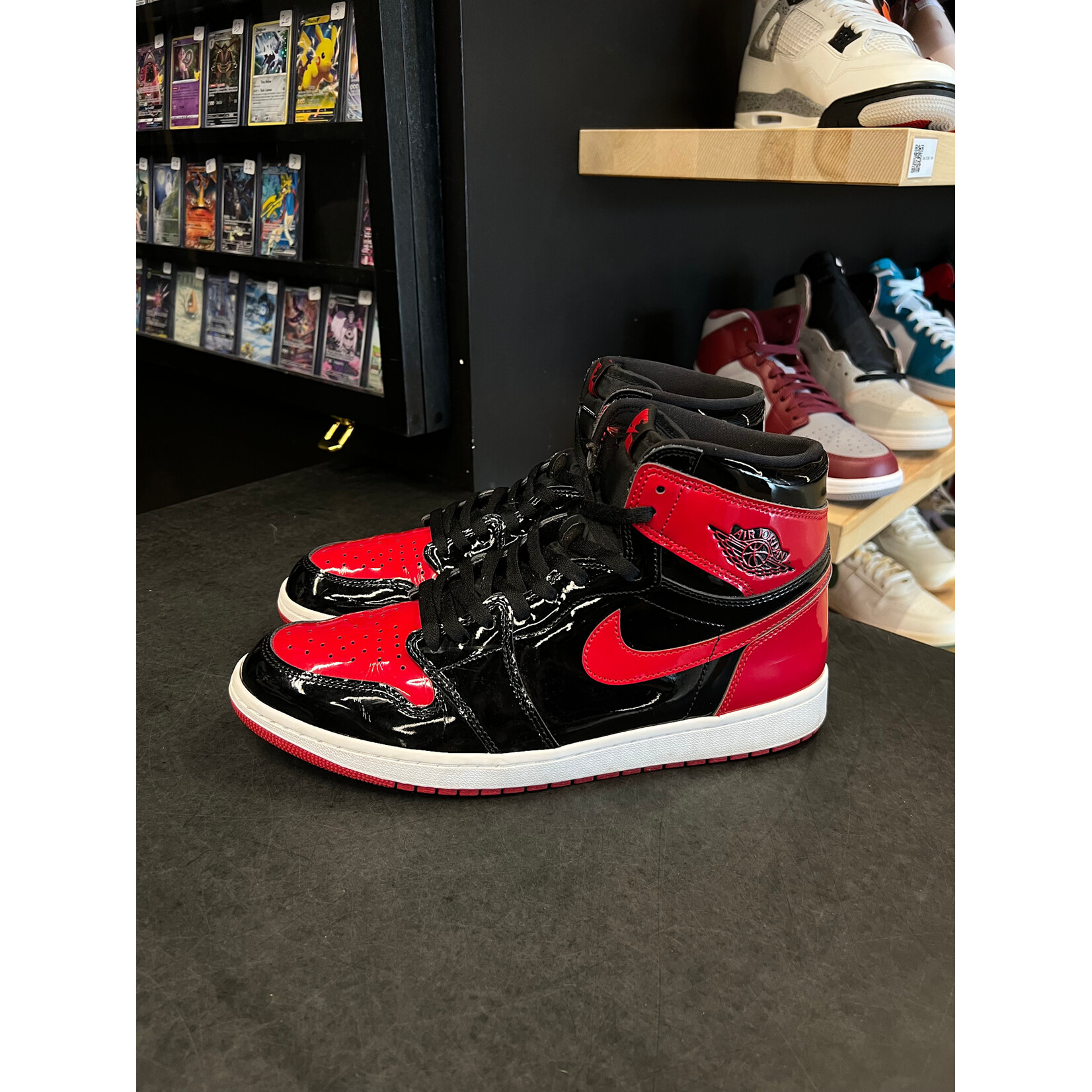 Jordan Jordan 1 Retro High OG Patent Bred Size 13, PREOWNED