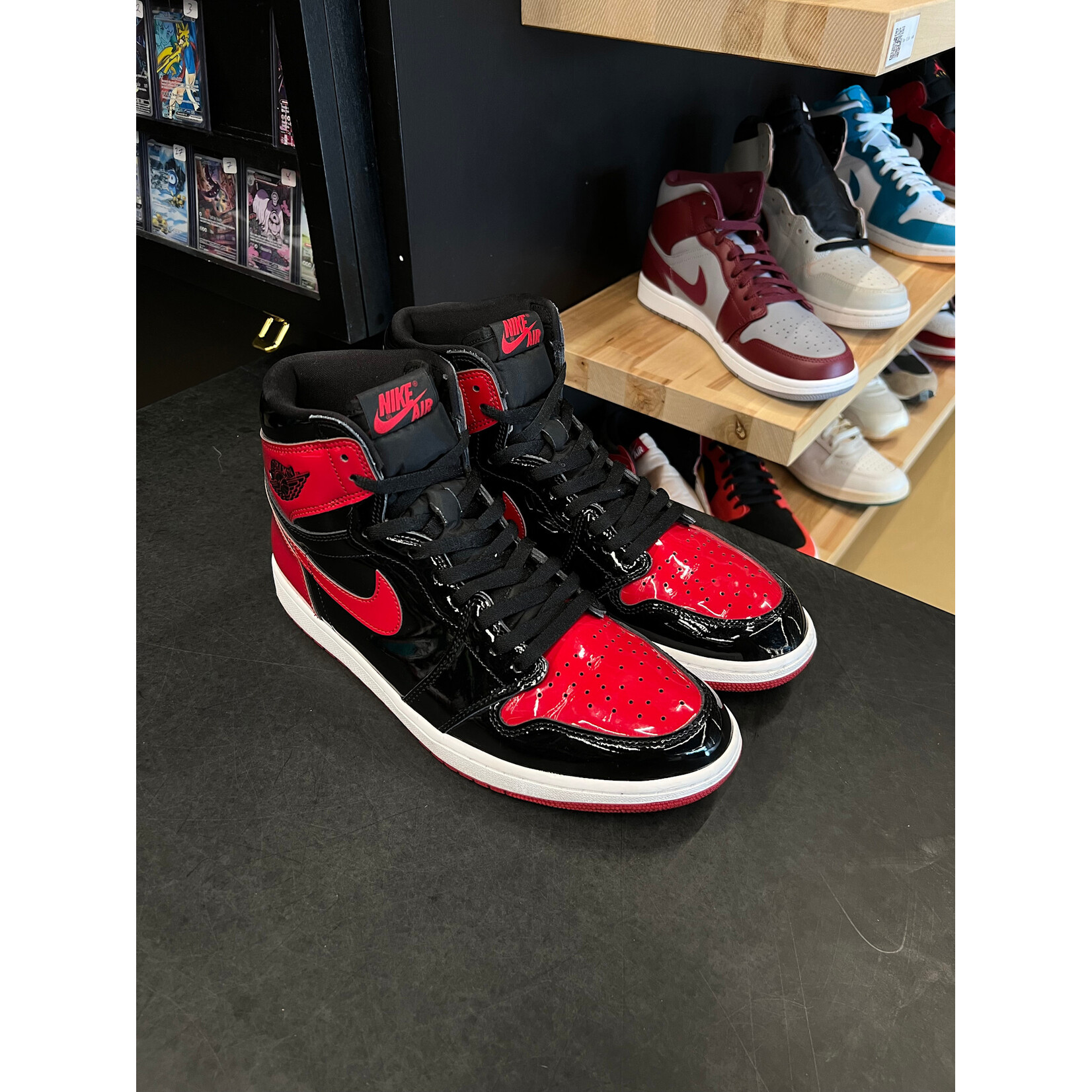 Jordan Jordan 1 Retro High OG Patent Bred Size 13, PREOWNED
