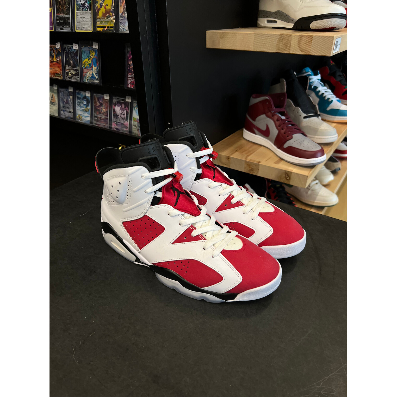 Jordan Jordan 6 Retro Carmine (2021) Size 13, PREOWNED