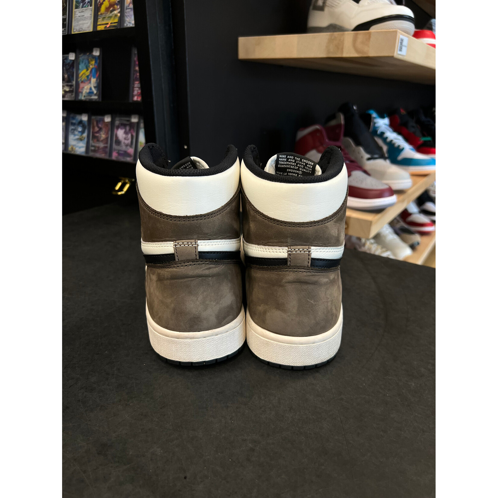 Jordan Jordan 1 Retro High Dark Mocha Size 13, PREOWNED