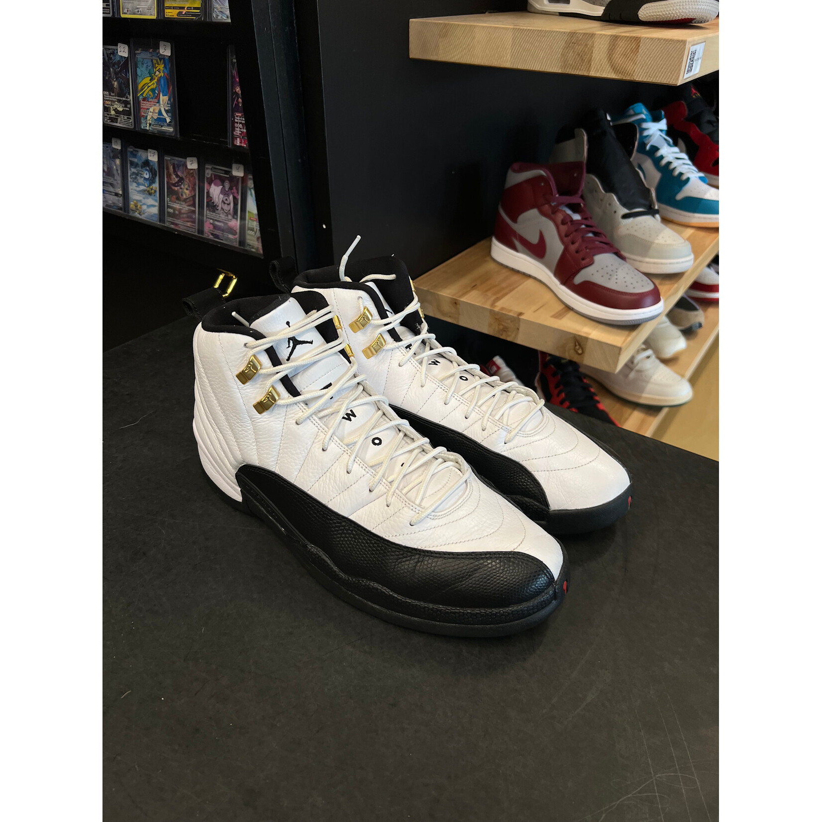 Jordan Jordan 12 Retro Taxi (2013) Size 13, PREOWNED