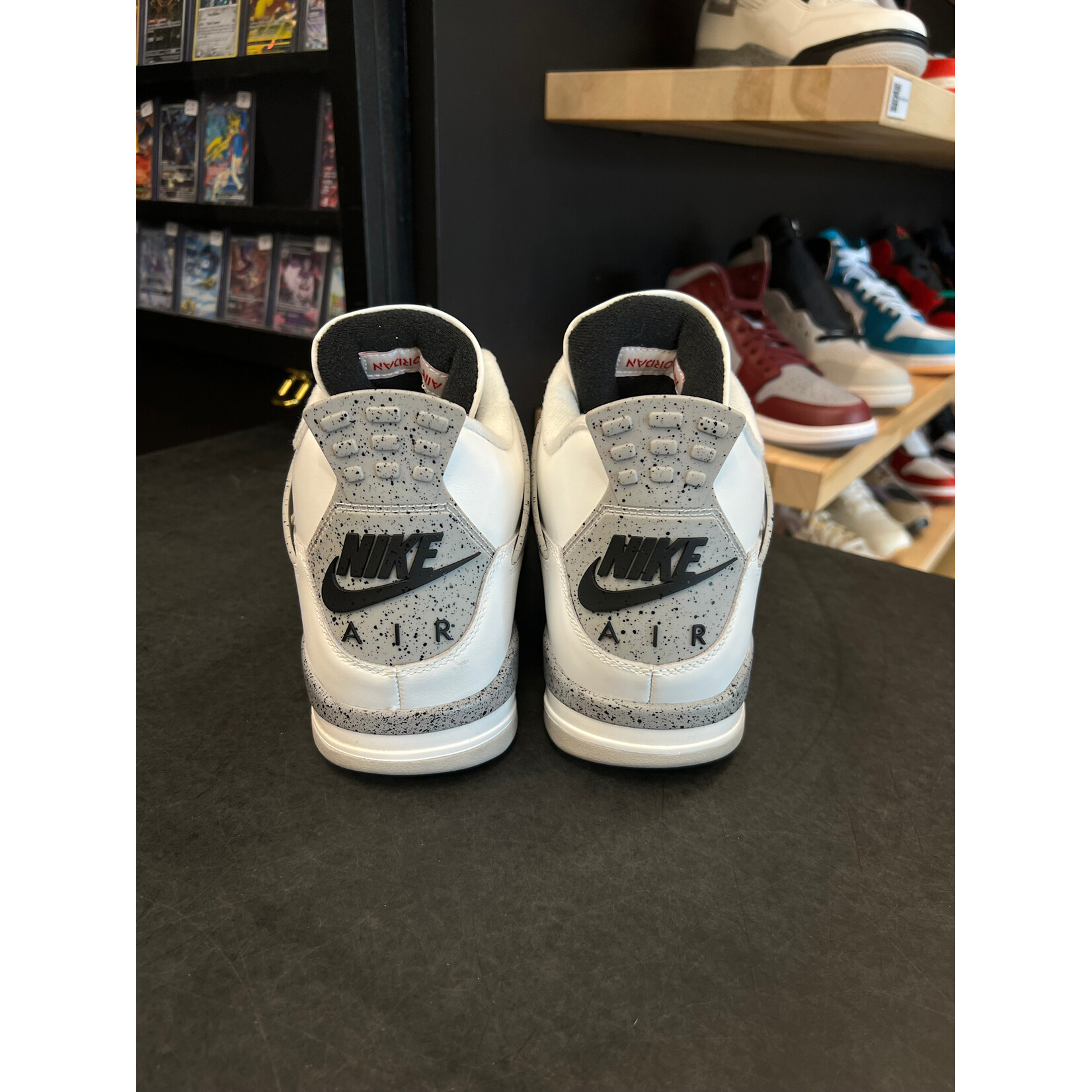 Jordan Jordan 4 Retro White Cement (2025) Size 13, PREOWNED