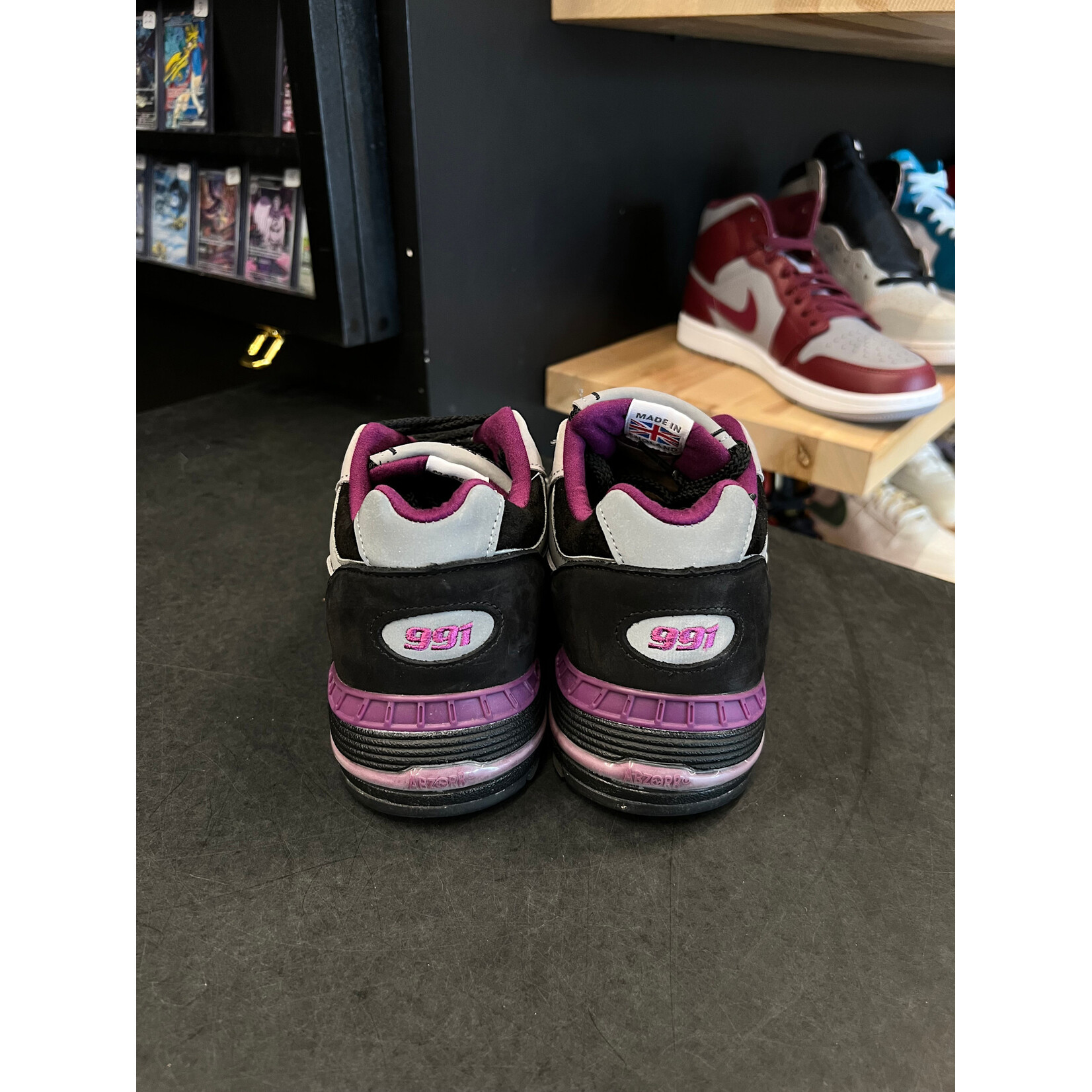 New New Balance 991 Stray Rats Black Size 8, PREOWNED