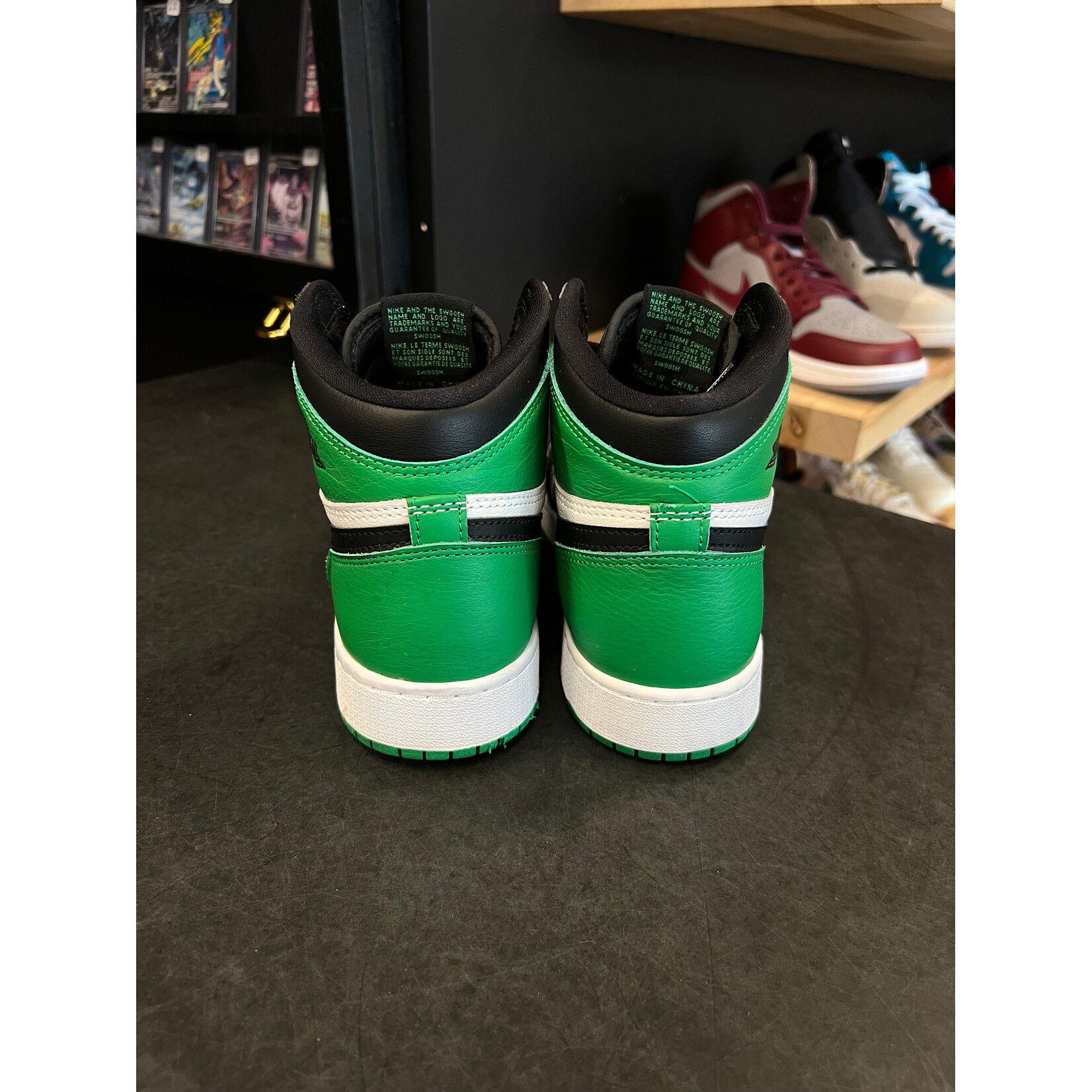Jordan Jordan 1 Retro High OG Lucky Green (GS) Size 6.5, PREOWNED