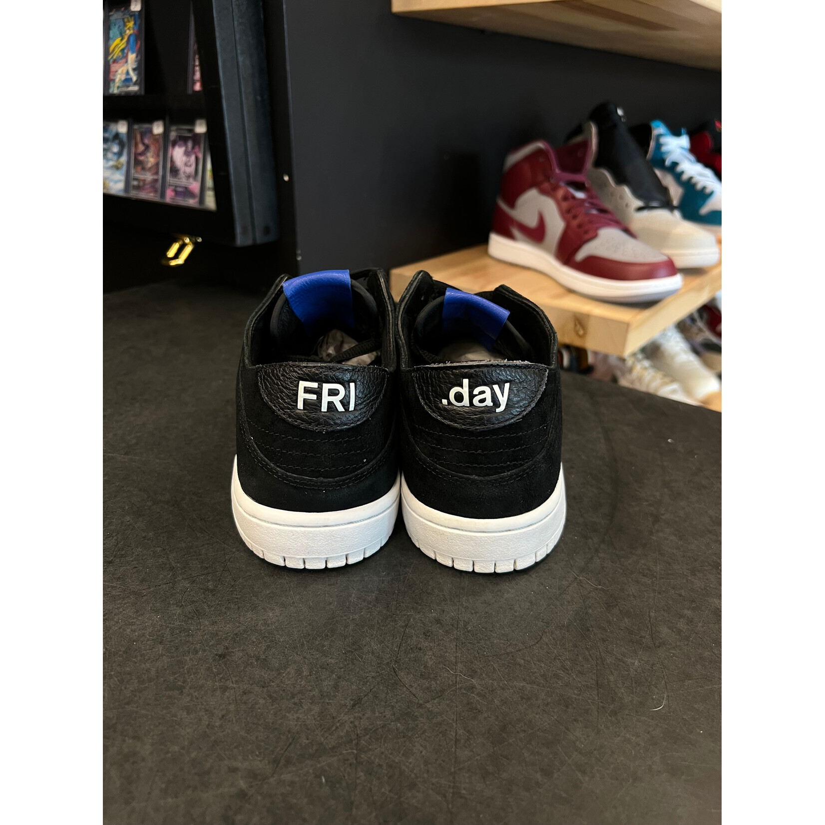 Nike Nike SB Dunk Low Soulland FRI.day Part 02 Size 8, PREOWNED