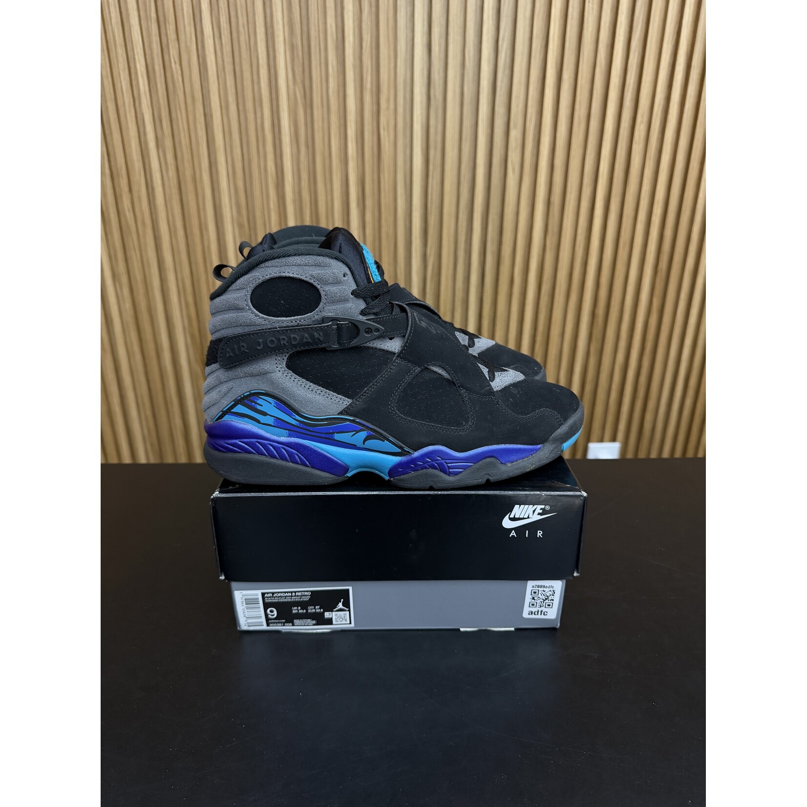 Jordan Jordan 8 Retro Aqua (2025) Size 9, PREOWNED