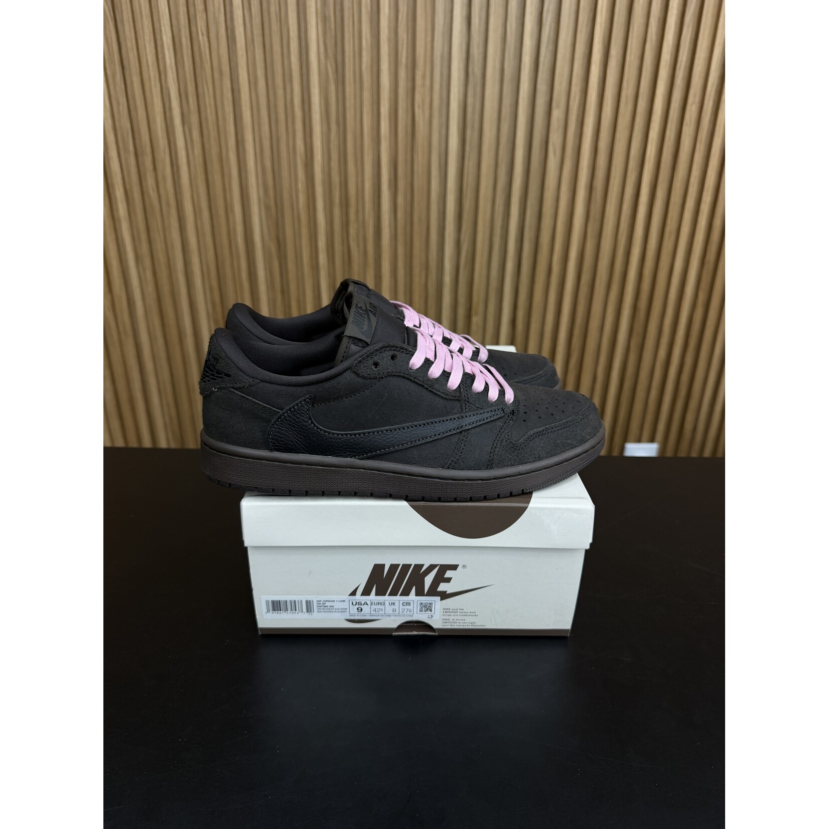 Jordan Jordan 1 Retro Low OG SP Travis Scott Velvet Brown Size 9, PREOWNED