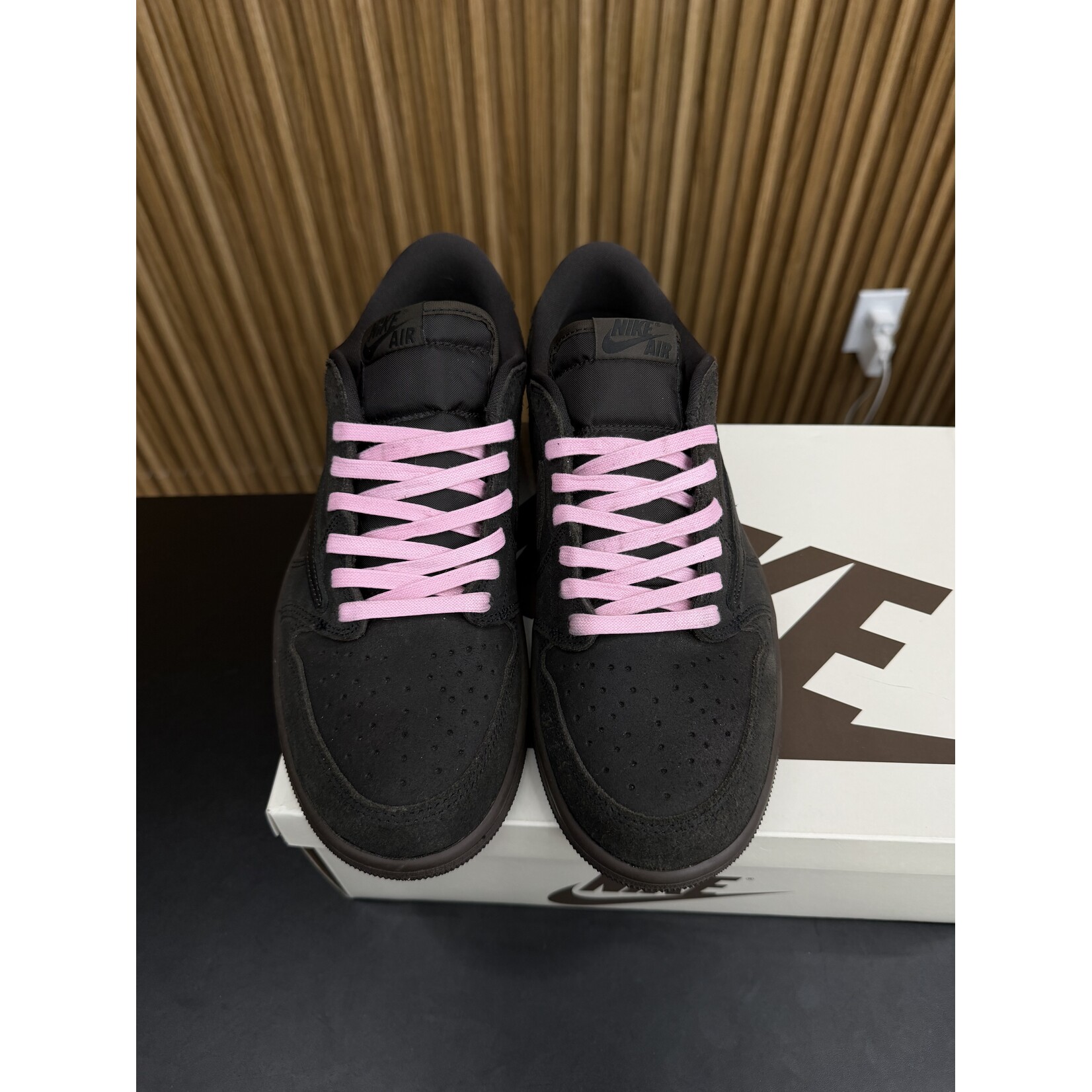 Jordan Jordan 1 Retro Low OG SP Travis Scott Velvet Brown Size 9, PREOWNED