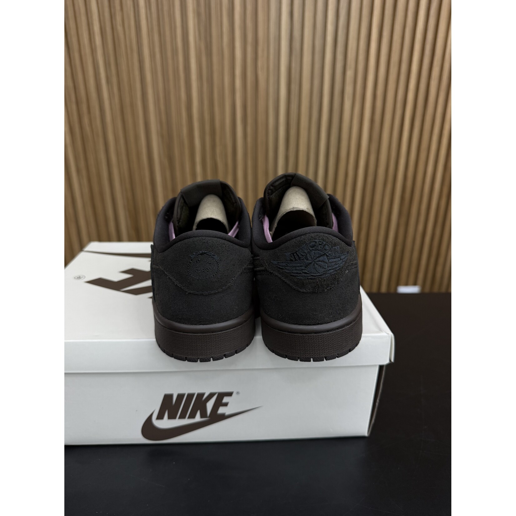 Jordan Jordan 1 Retro Low OG SP Travis Scott Velvet Brown Size 9, PREOWNED