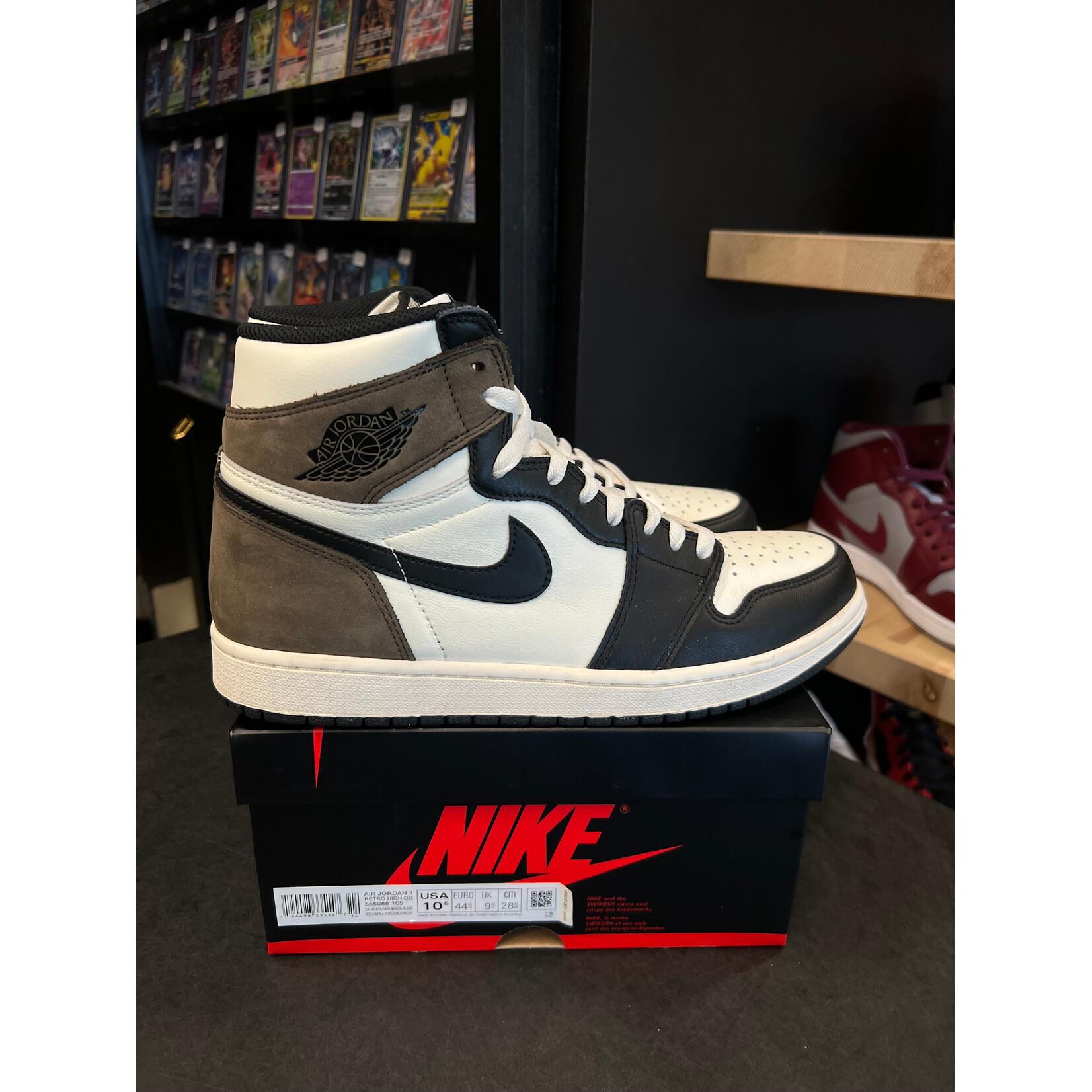 Jordan Jordan 1 Retro High Dark Mocha Size 10.5, PREOWNED VNDS
