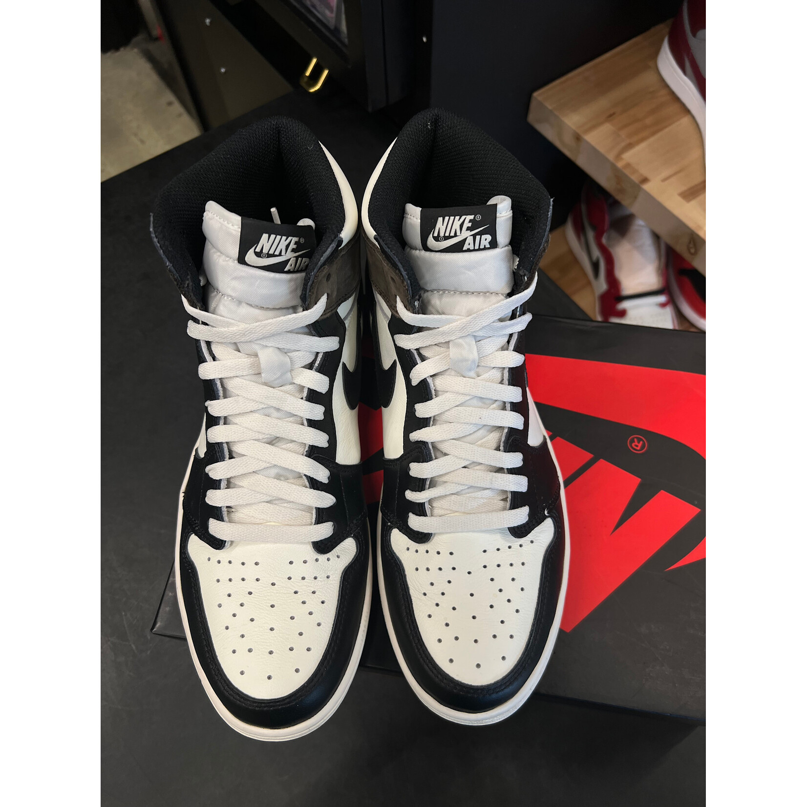 Jordan Jordan 1 Retro High Dark Mocha Size 10.5, PREOWNED VNDS