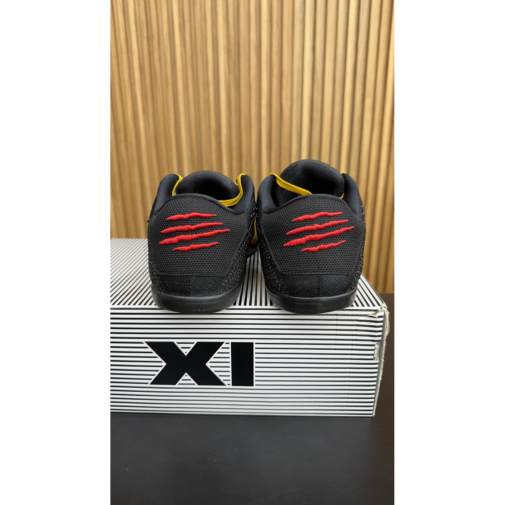 Nike Nike Kobe 11 Elite Low Bruce Lee Size 11, PREOWNED