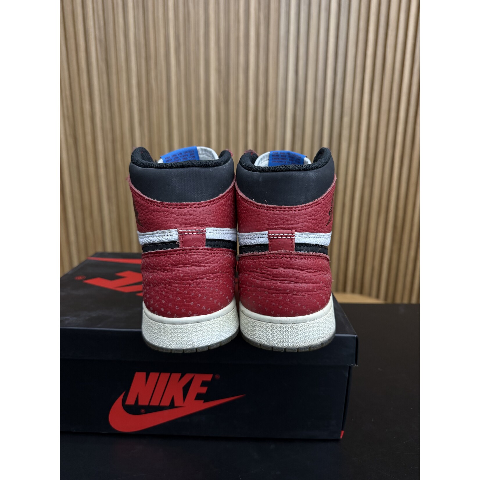 Jordan Jordan 1 Retro High Spider-Man Origin Story Size 9, PREOWNED