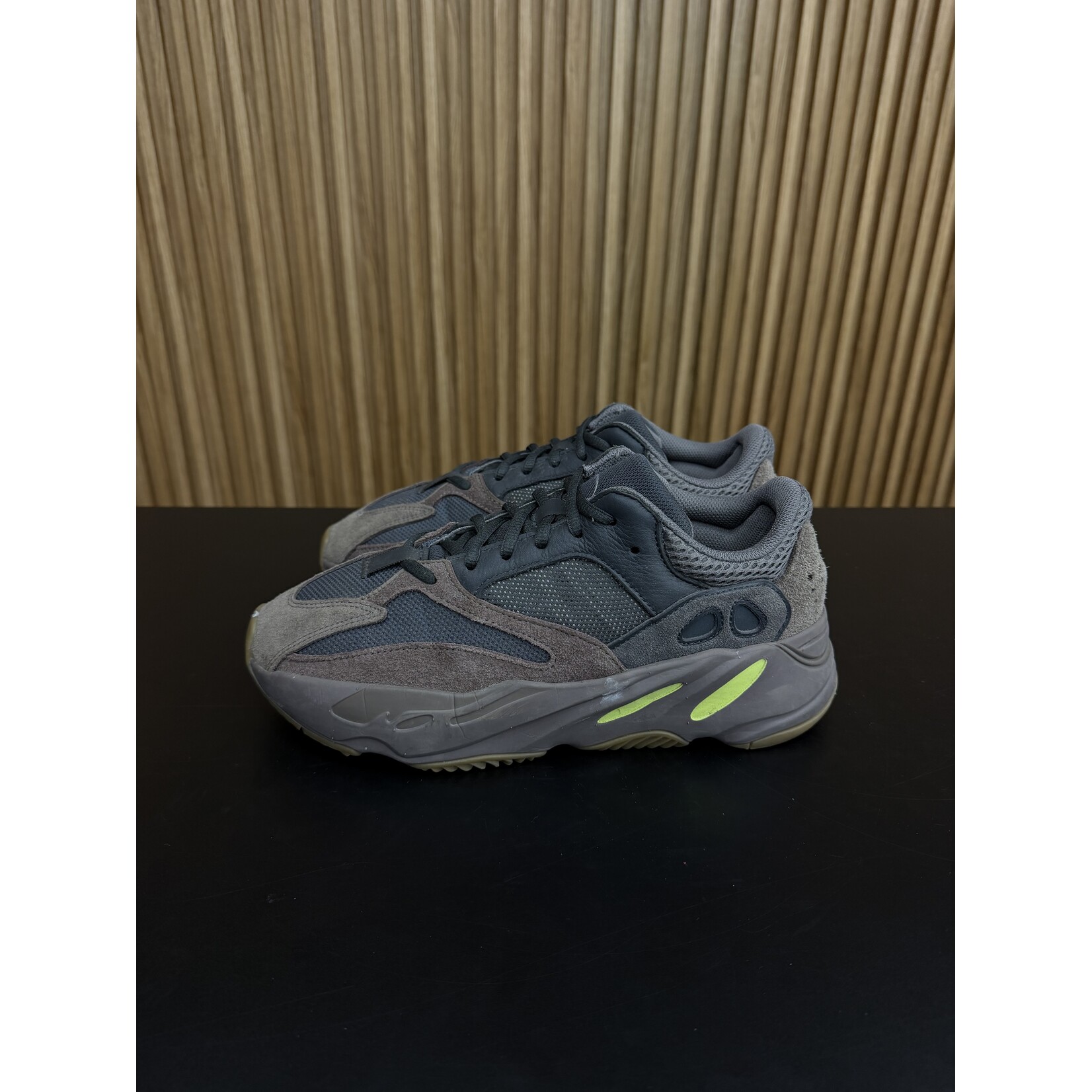 Adidas adidas Yeezy Boost 700 Mauve Size 8.5, PREOWNED NO BOX