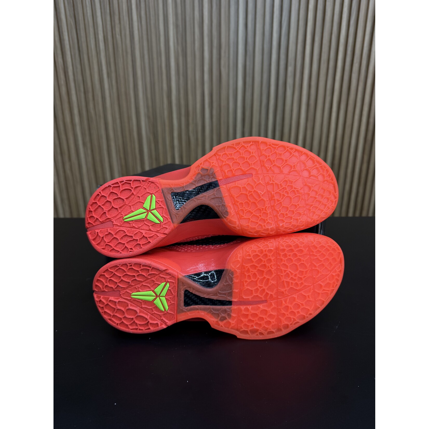 Nike Nike Kobe 6 Protro Reverse Grinch Size 8.5, PREOWNED TRIED ON
