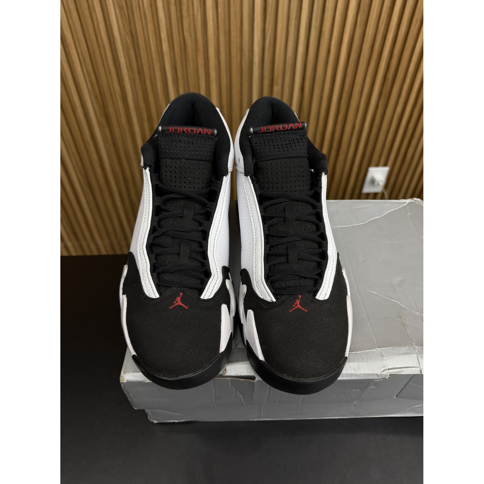 Jordan Jordan 14 Retro Black Toe (2024) Size 10.5, PREOWNED