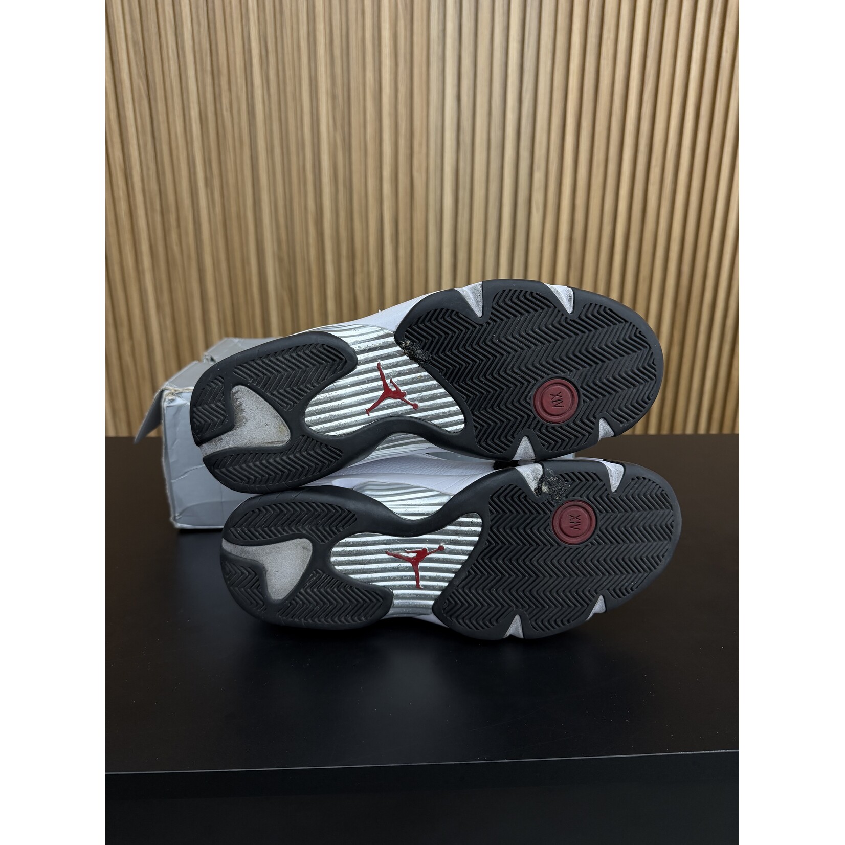 Jordan Jordan 14 Retro Black Toe (2024) Size 10.5, PREOWNED