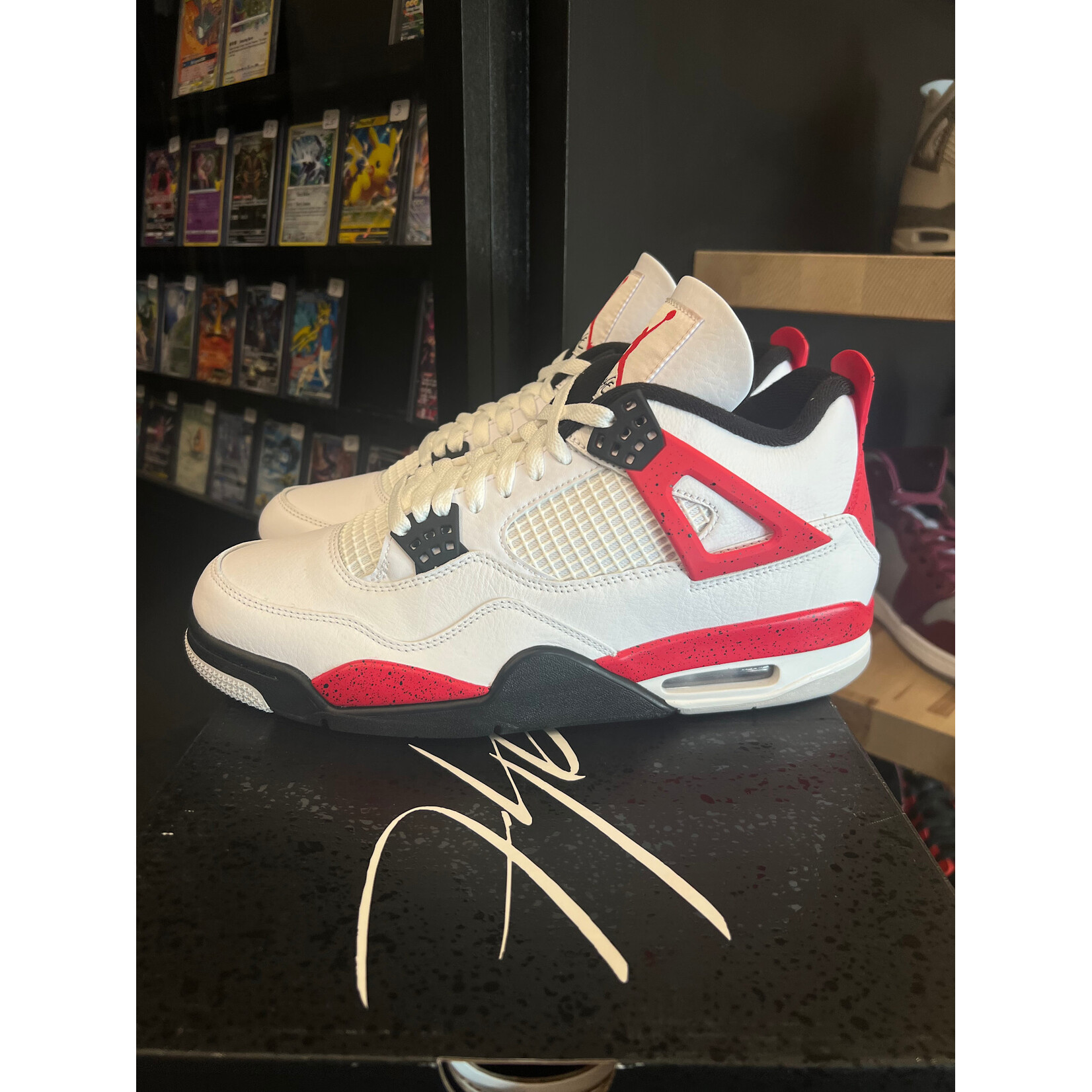 Jordan Jordan 4 Retro Red Cement Size 10.5, PREOWNED VNDS