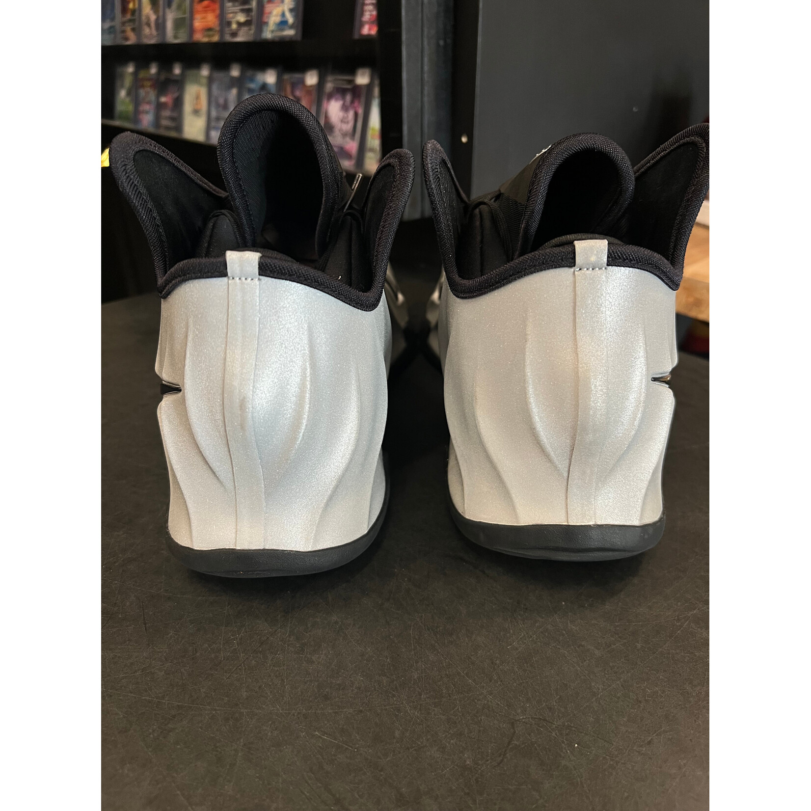 Nike Nike GT Future Metallic Silver Size 11.5, PREOWNED