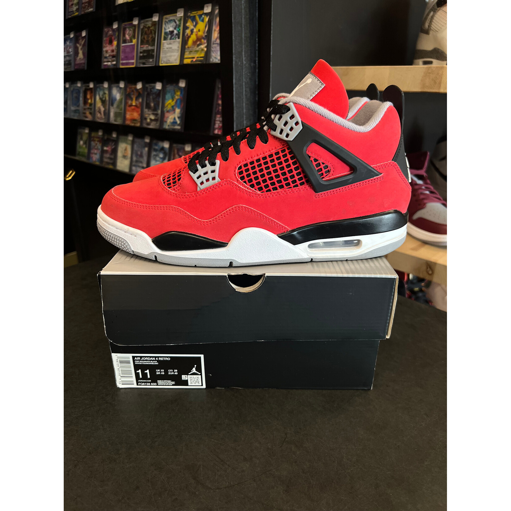 Jordan Jordan 4 Retro Toro Bravo (2026) Size 11, PREOWNED