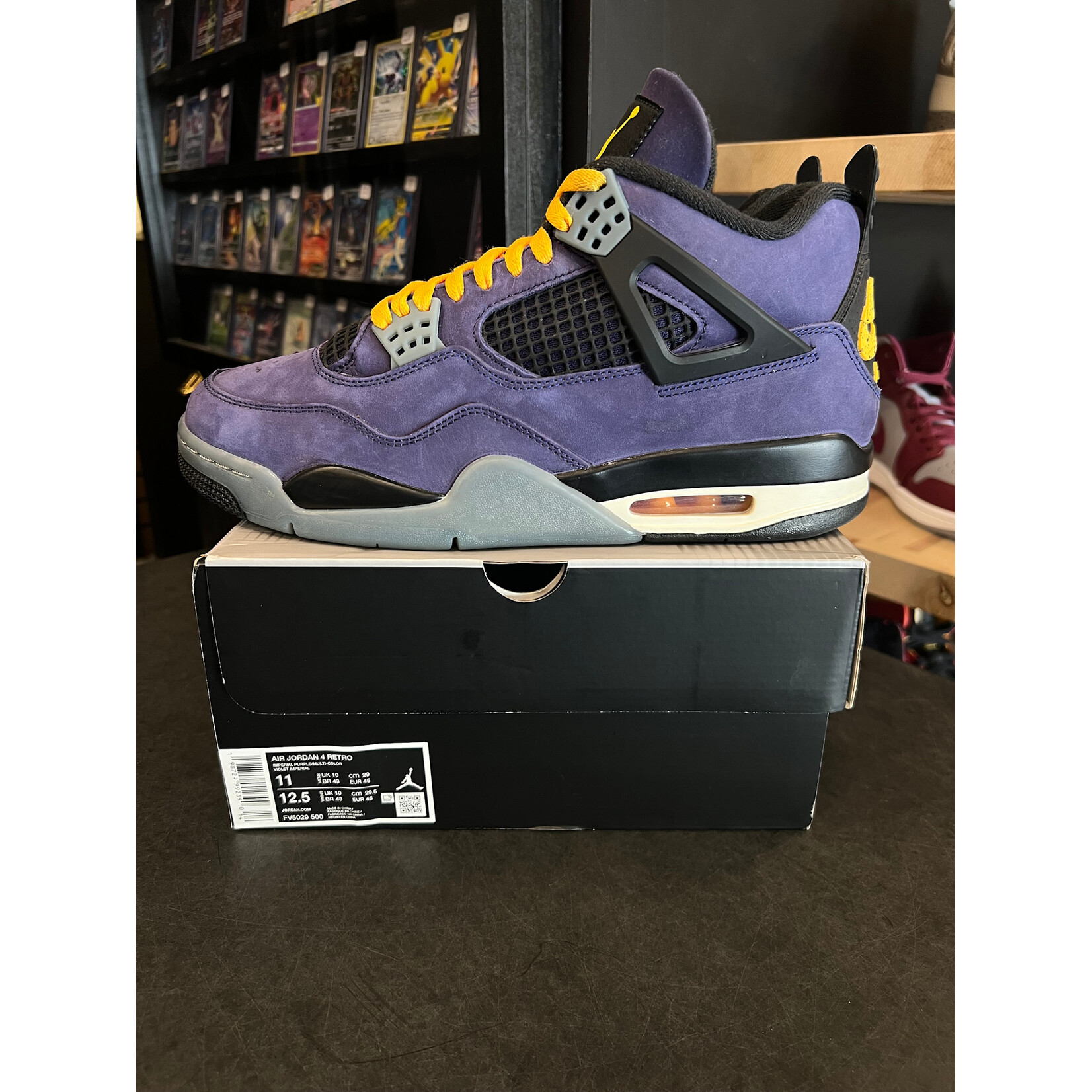 Jordan Jordan 4 Retro Lakers Size 11, PREOWNED