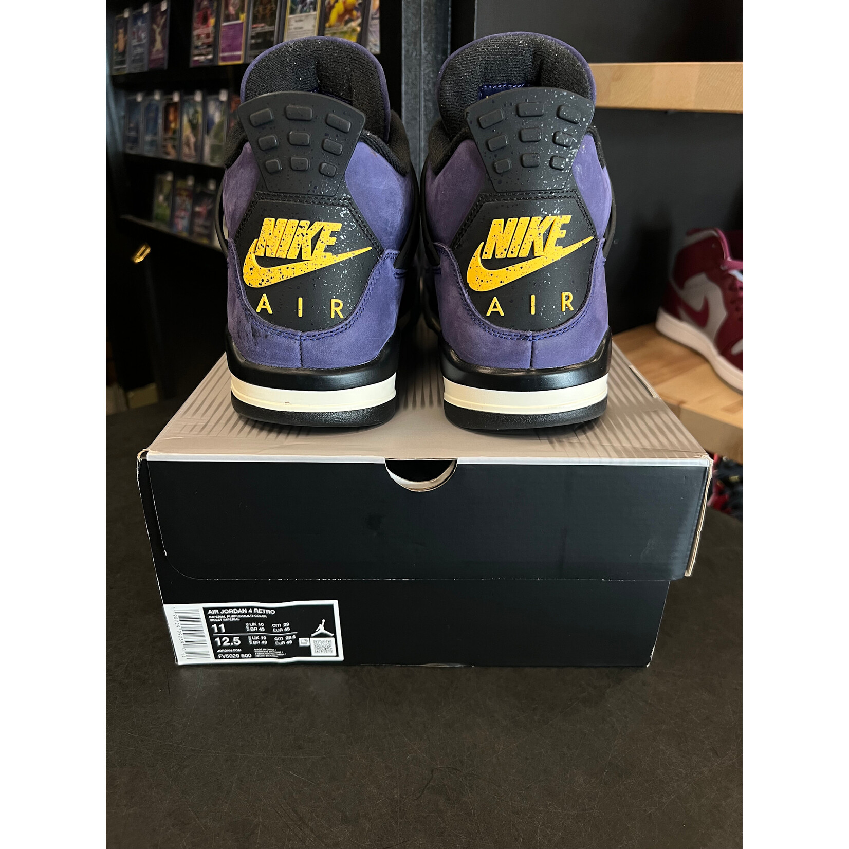 Jordan Jordan 4 Retro Lakers Size 11, PREOWNED