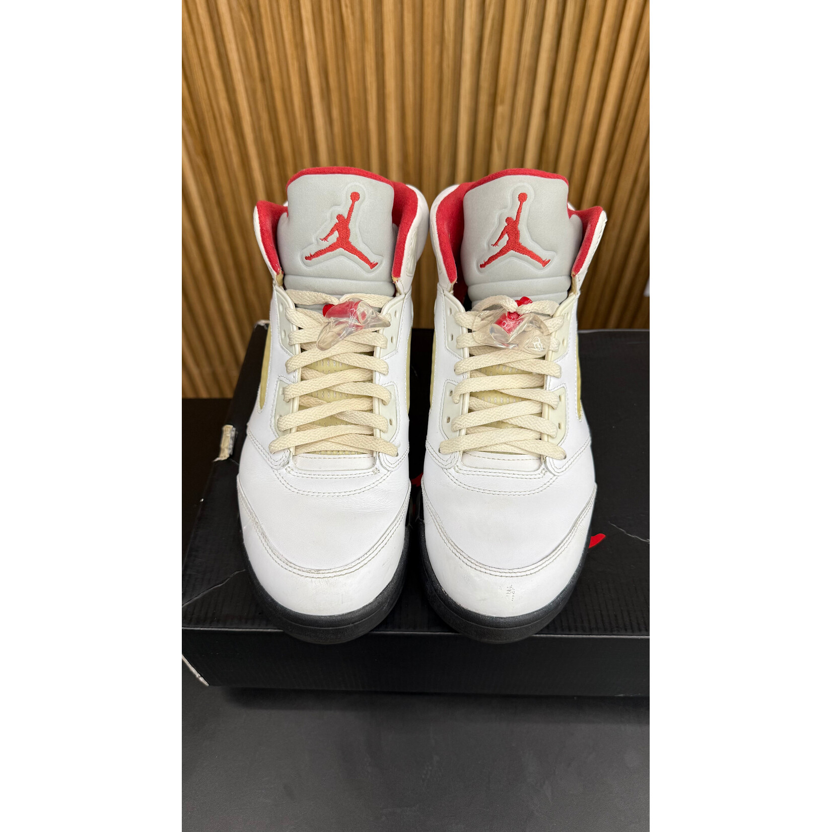 Jordan Jordan 5 Retro Fire Red (2013) Size 9.5, PREOWNED