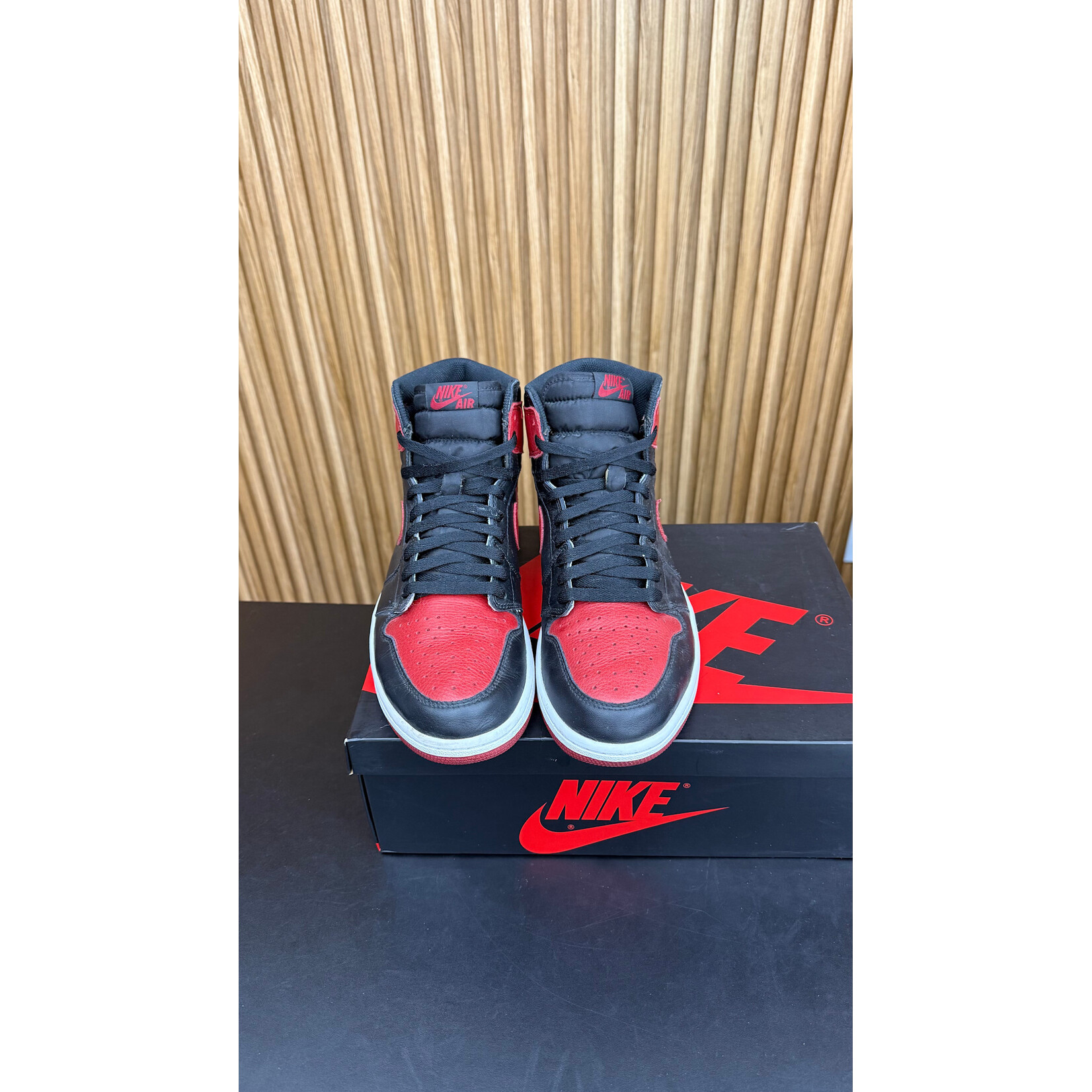 Jordan Jordan 1 Retro High Bred Banned (2016) Size 11, PREOWNED