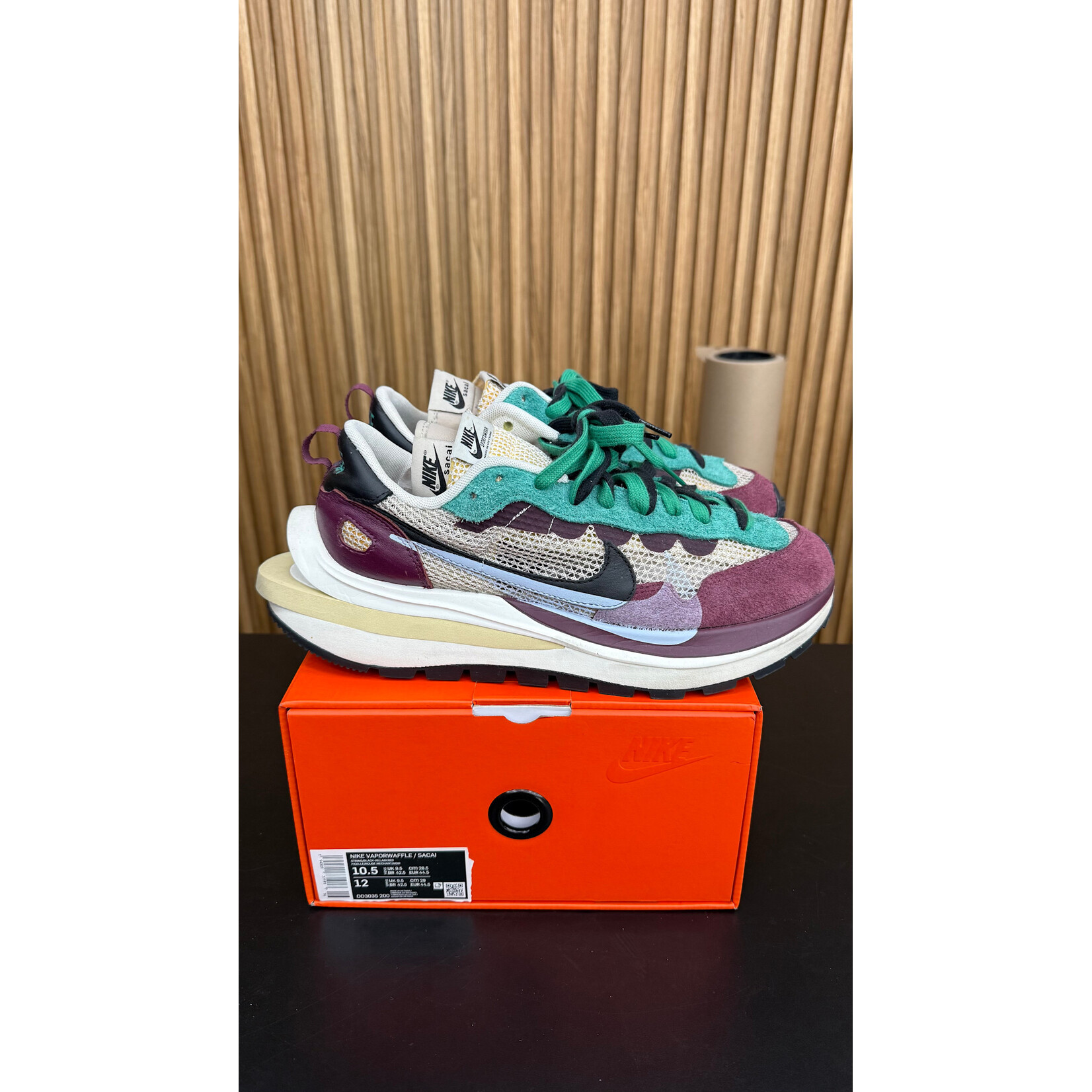 Nike Nike Vaporwaffle sacai Villain Red Neptune Green Size 10.5, PREOWNED