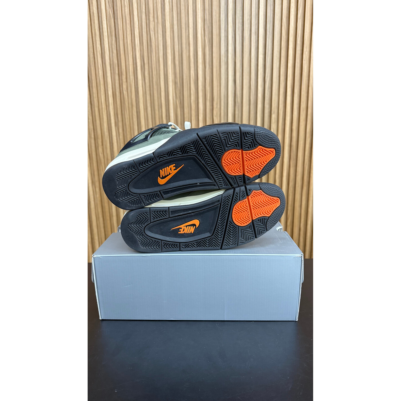 Jordan Jordan 4 Retro OG SP Undefeated (2025) Size 8, PREOWNED