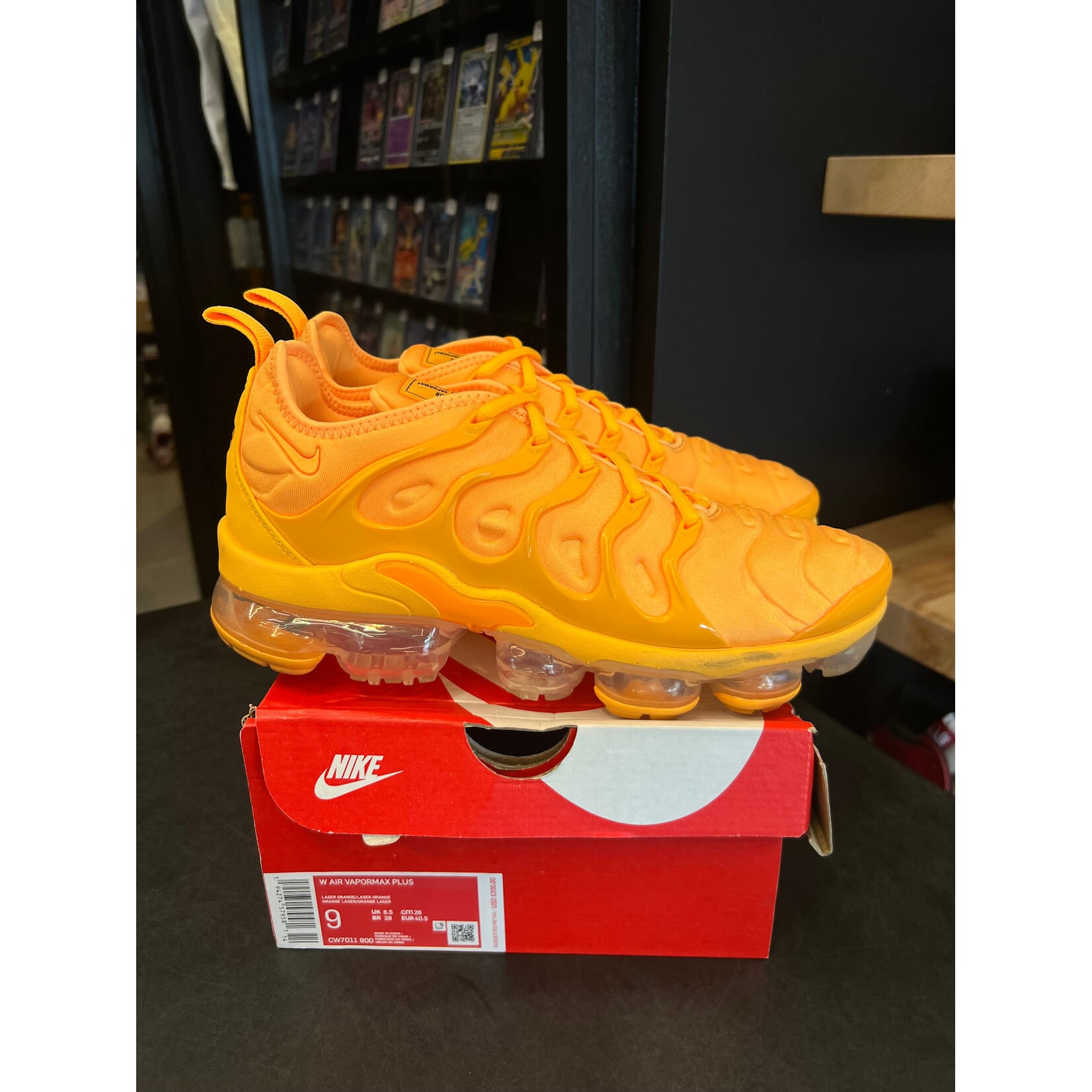 Nike Nike Air VaporMax Plus Orange (Women's) Size 9W, PREOWNED