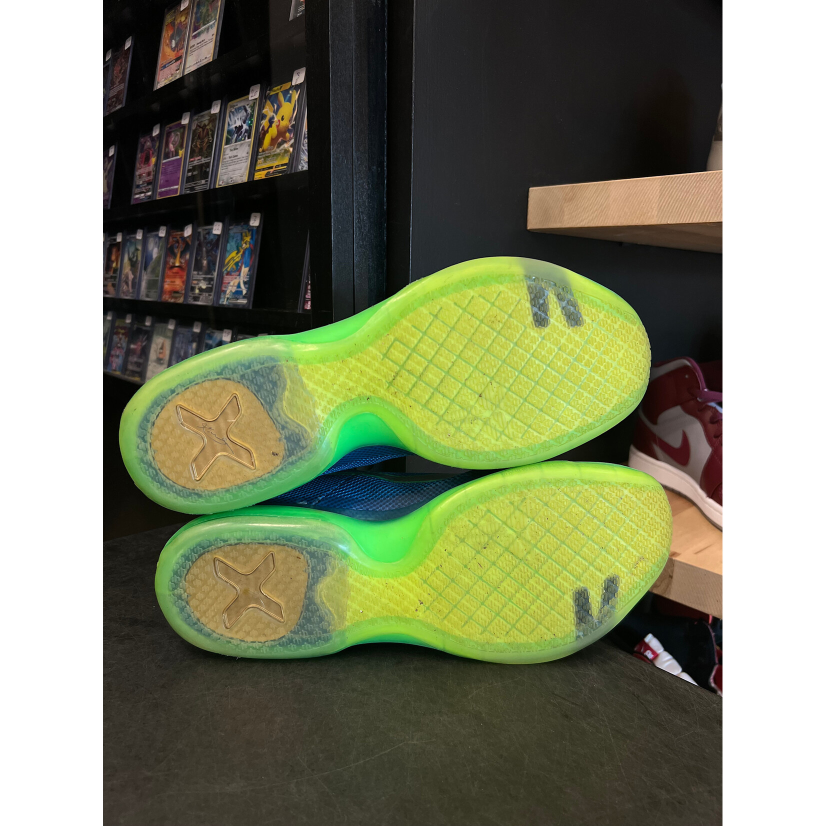 Nike Nike Kobe 10 Emerald City Size 12, PREOWNED