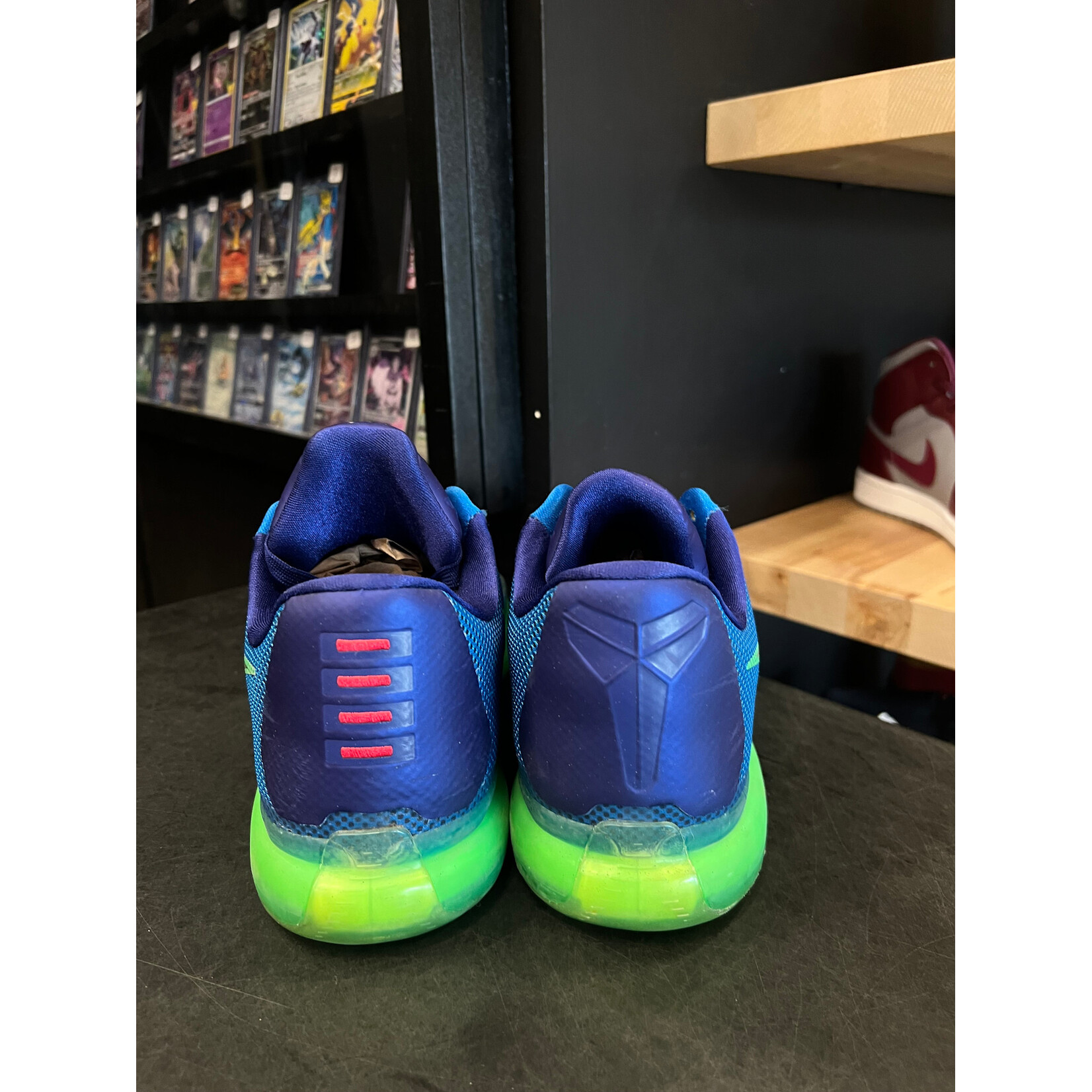 Nike Nike Kobe 10 Emerald City Size 12, PREOWNED