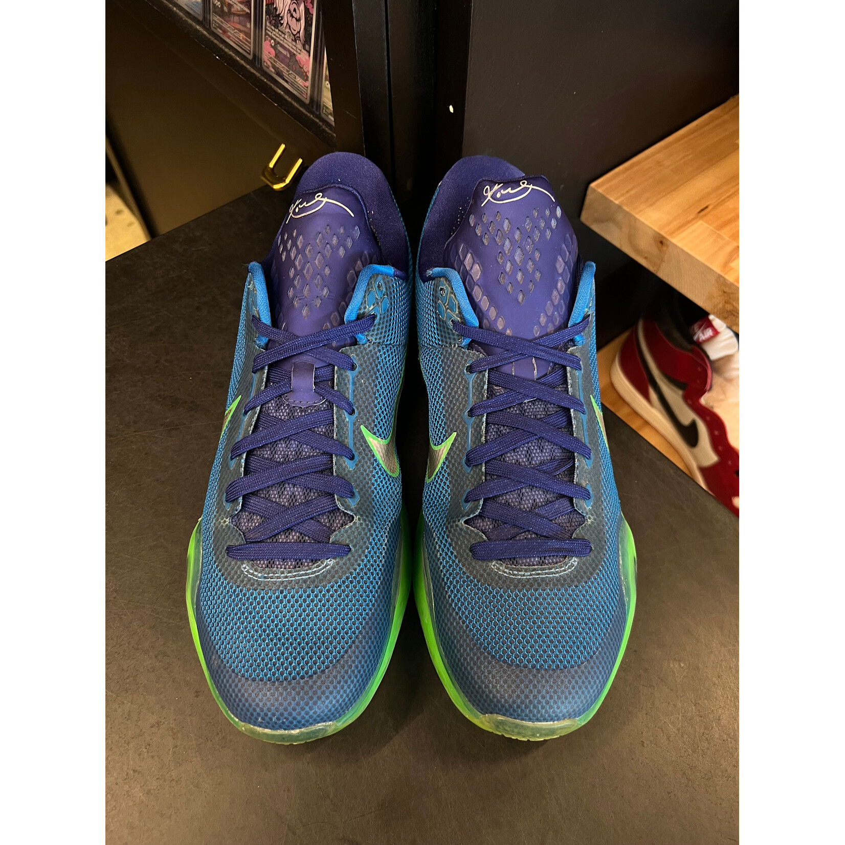 Nike Nike Kobe 10 Emerald City Size 12, PREOWNED