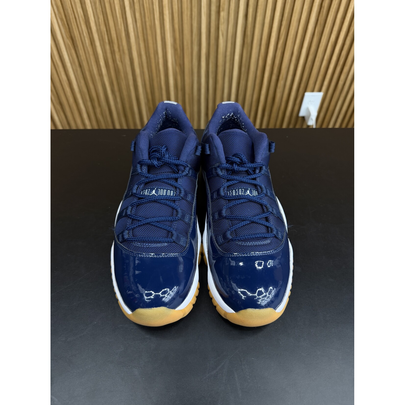 Jordan Jordan 11 Retro Low Midnight Navy Size 10, PREOWNED