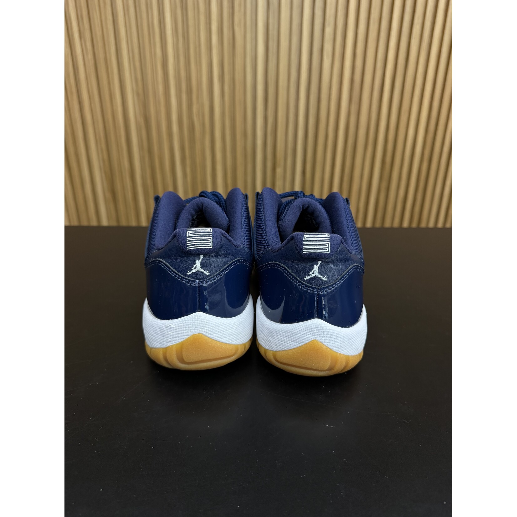 Jordan Jordan 11 Retro Low Midnight Navy Size 10, PREOWNED